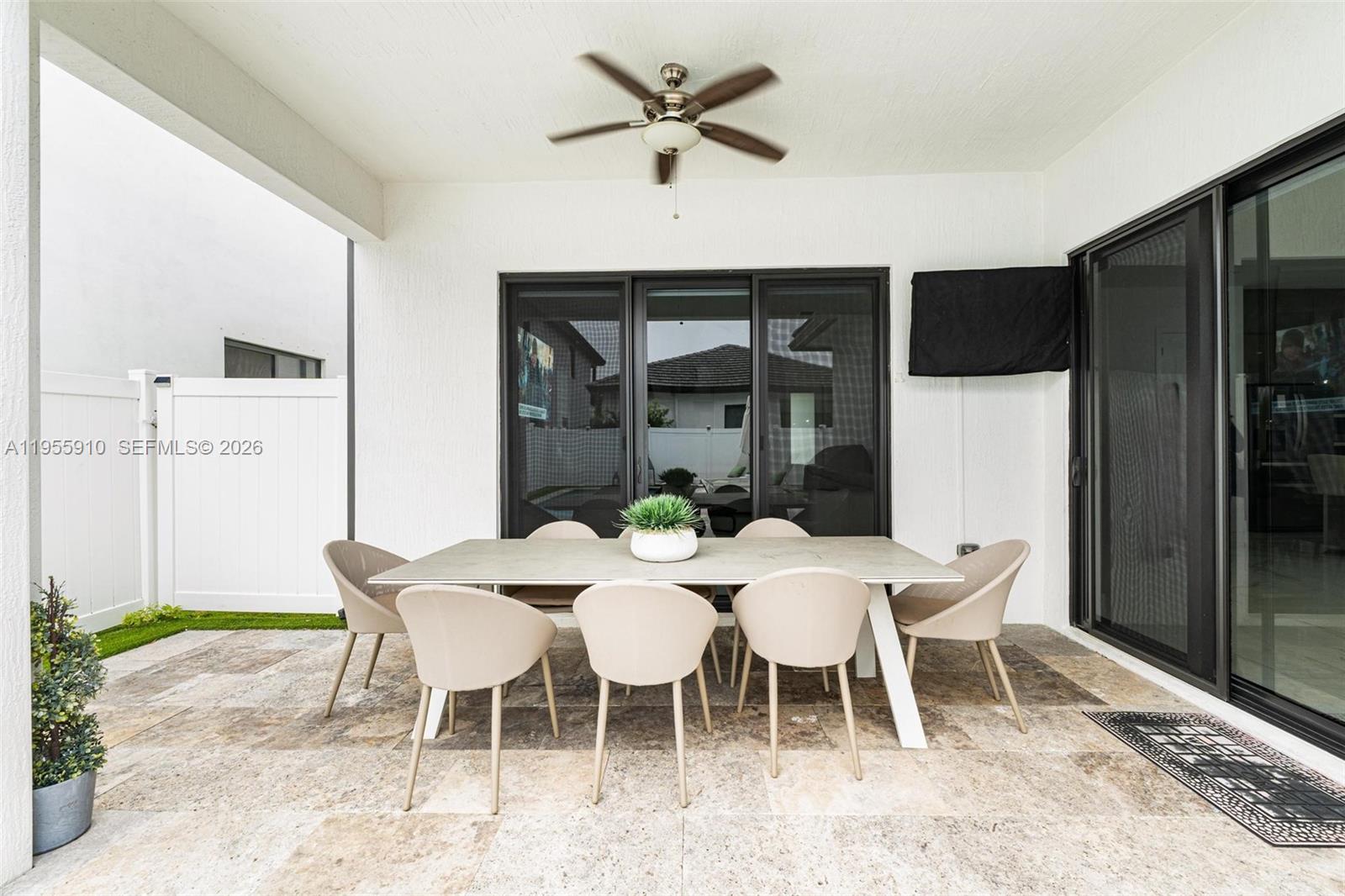 CANARIAS EAST - Residential