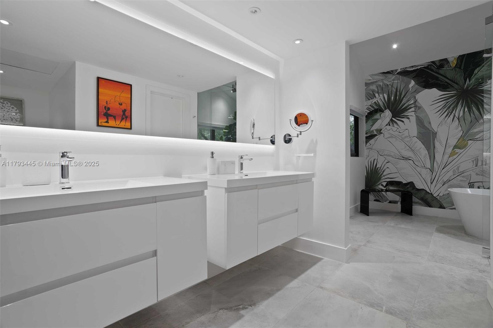 CORAL GABLES RIVIERA SEC - Residential