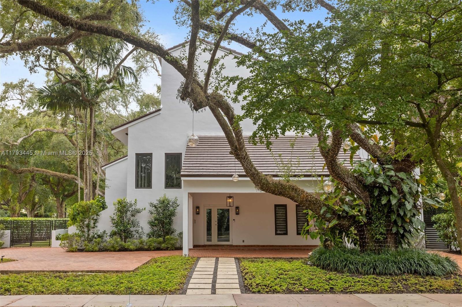 Property for Sale at 6510 Castaneda Street, Coral Gables, Broward County, Florida - Bedrooms: 4 
Bathrooms: 4  - $4,695,000