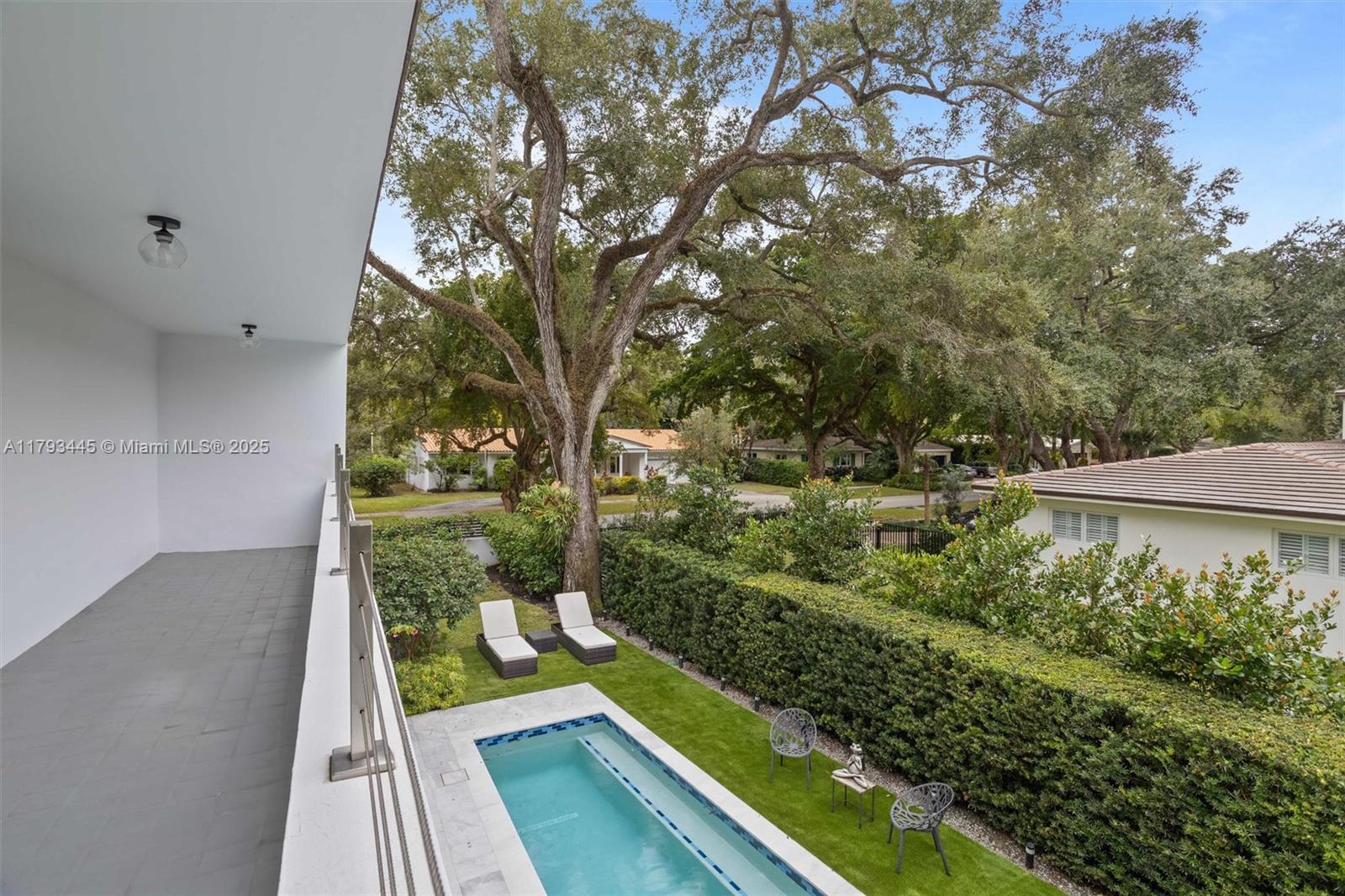 CORAL GABLES RIVIERA SEC - Residential