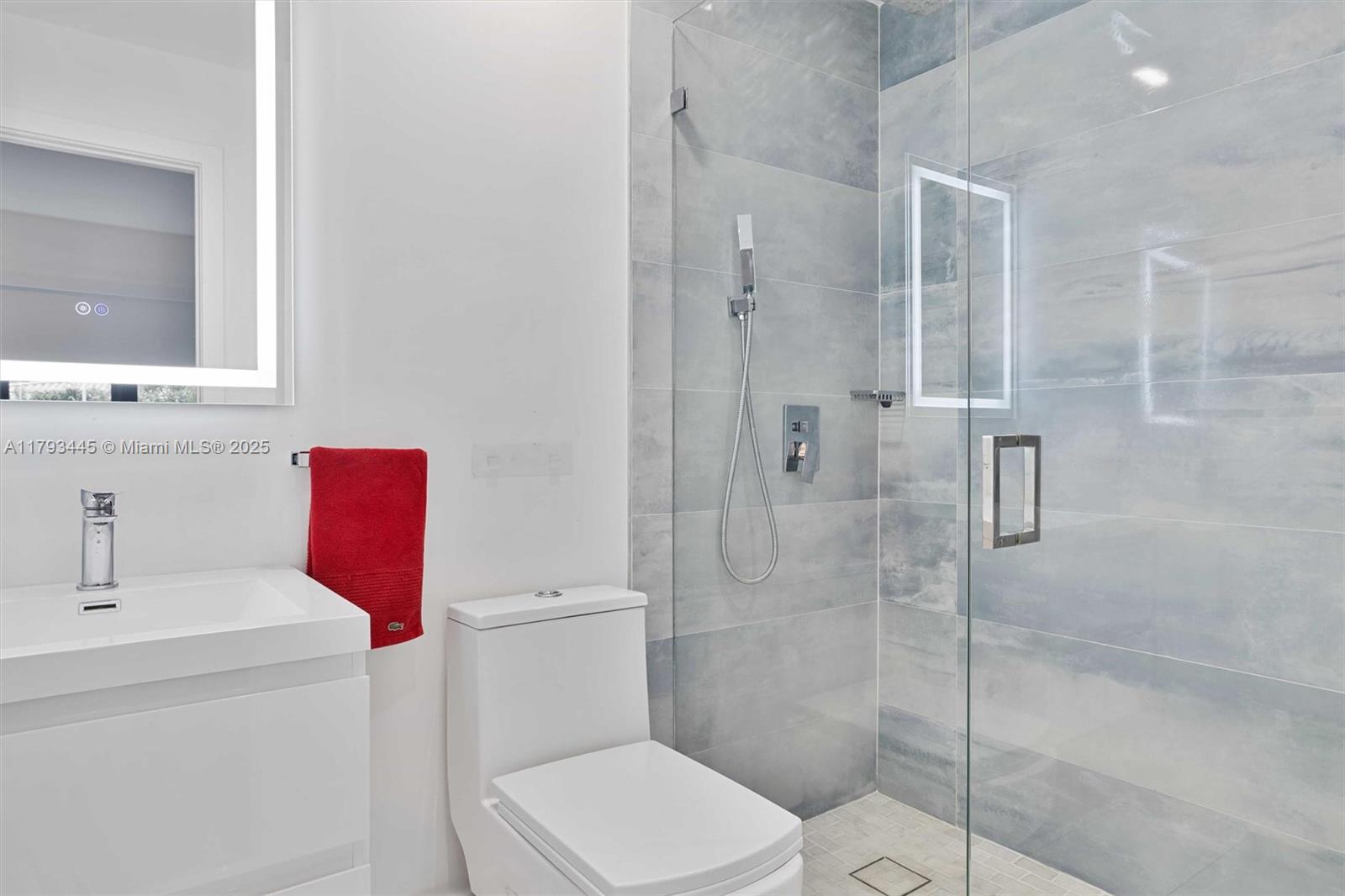 CORAL GABLES RIVIERA SEC - Residential