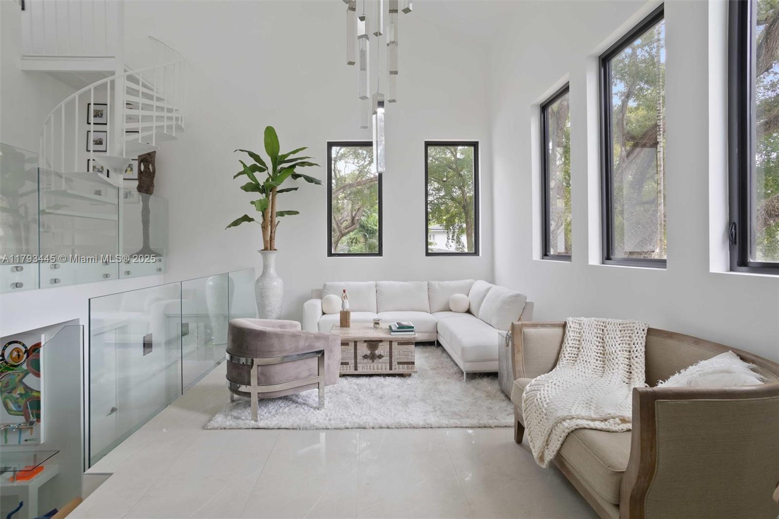 CORAL GABLES RIVIERA SEC - Residential