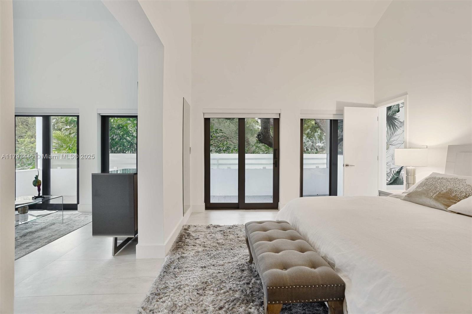 CORAL GABLES RIVIERA SEC - Residential