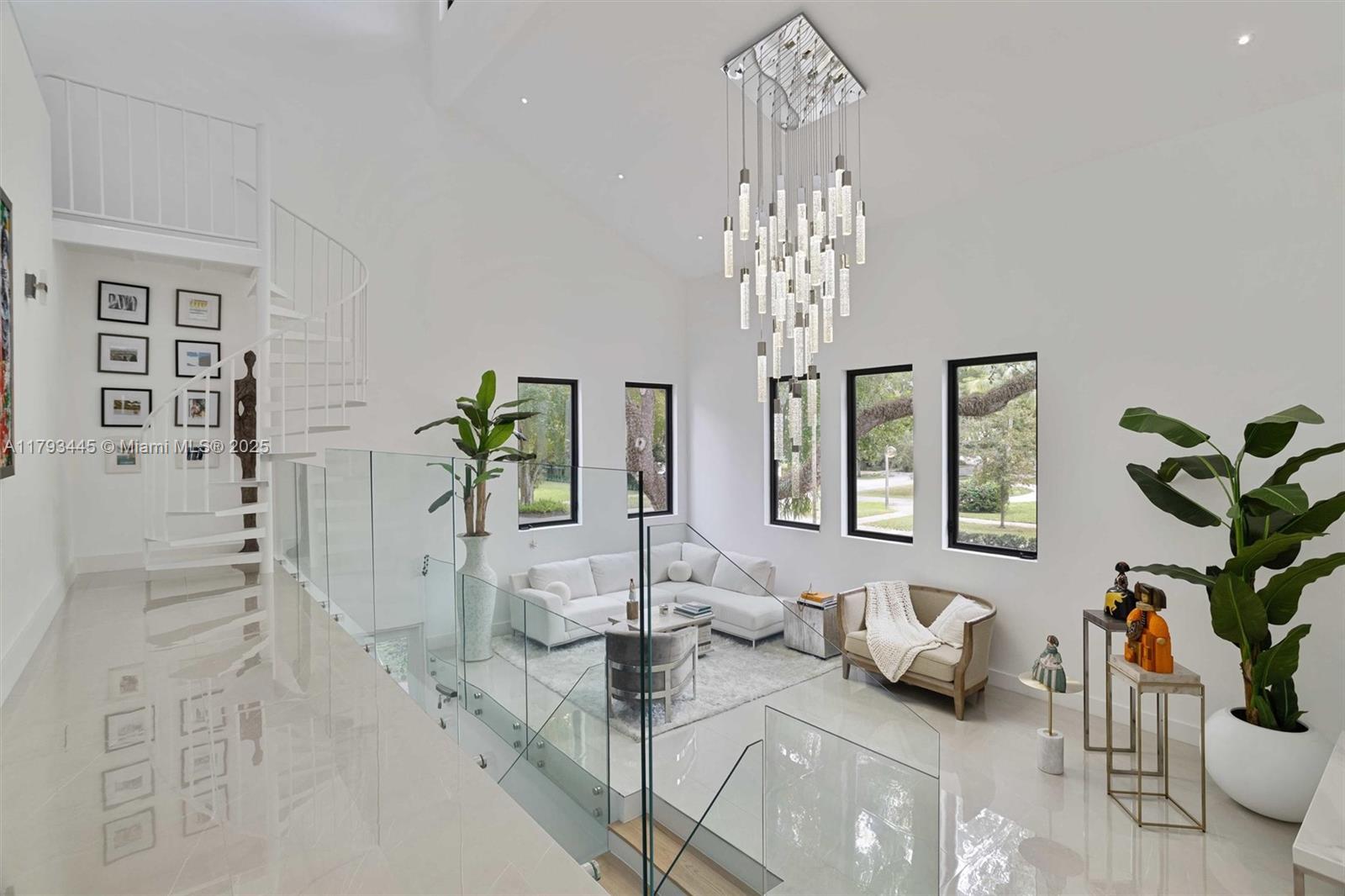 CORAL GABLES RIVIERA SEC - Residential
