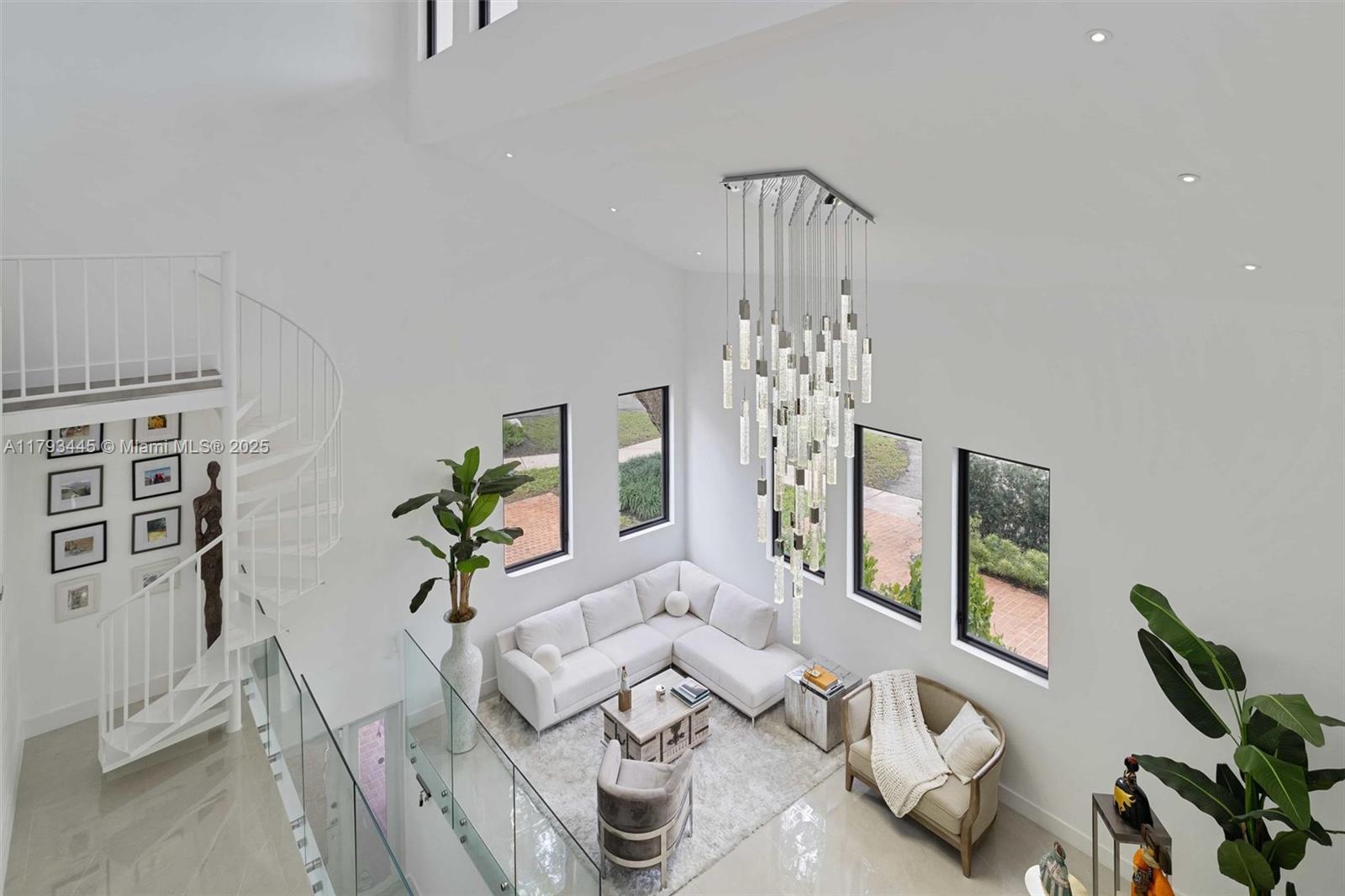 CORAL GABLES RIVIERA SEC - Residential