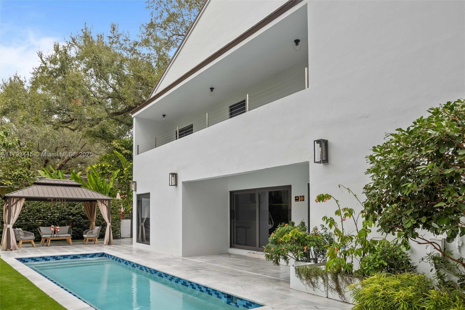 CORAL GABLES RIVIERA SEC - Residential