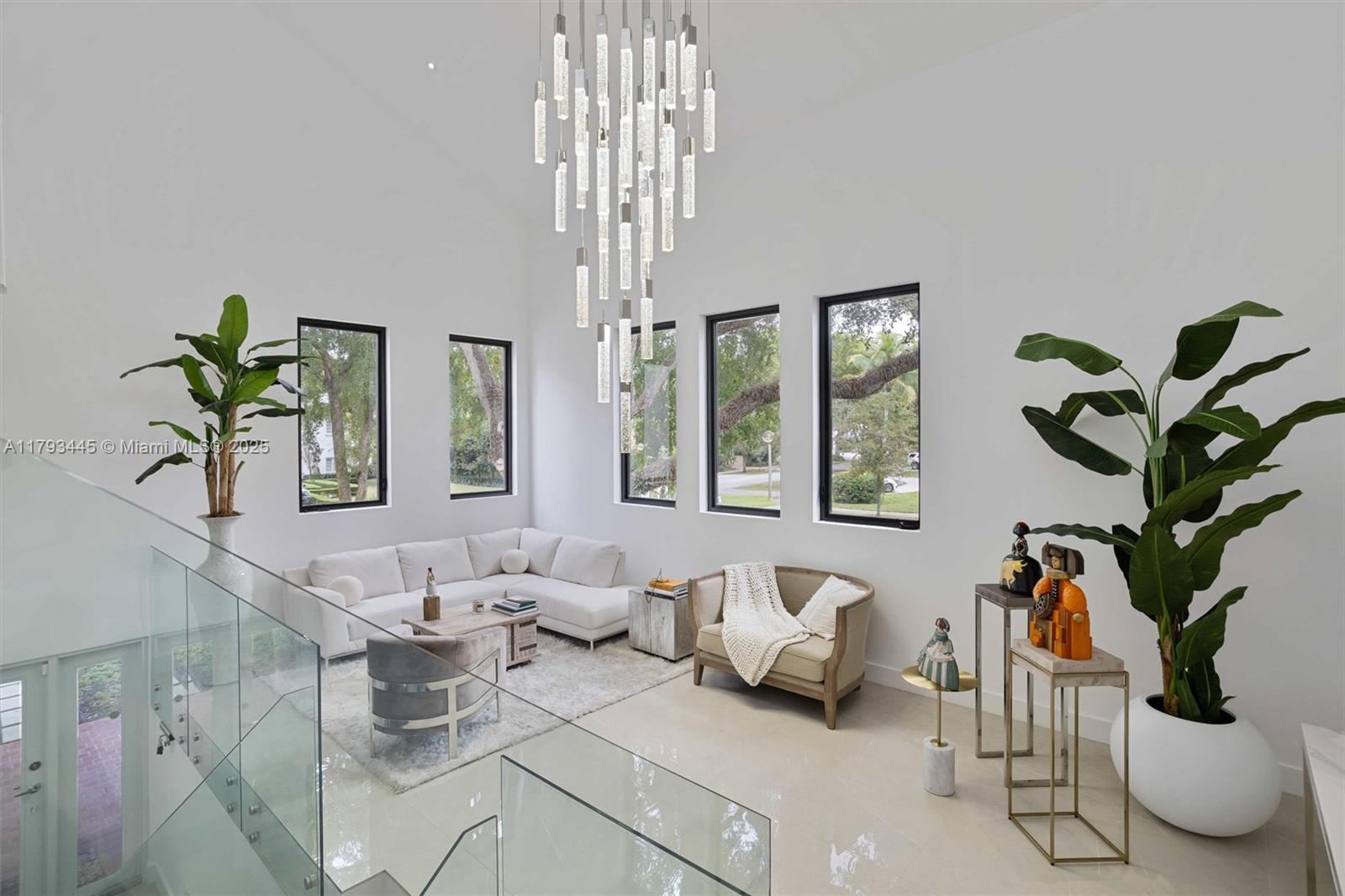 CORAL GABLES RIVIERA SEC - Residential