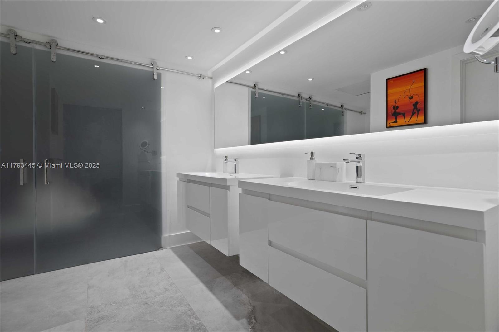CORAL GABLES RIVIERA SEC - Residential