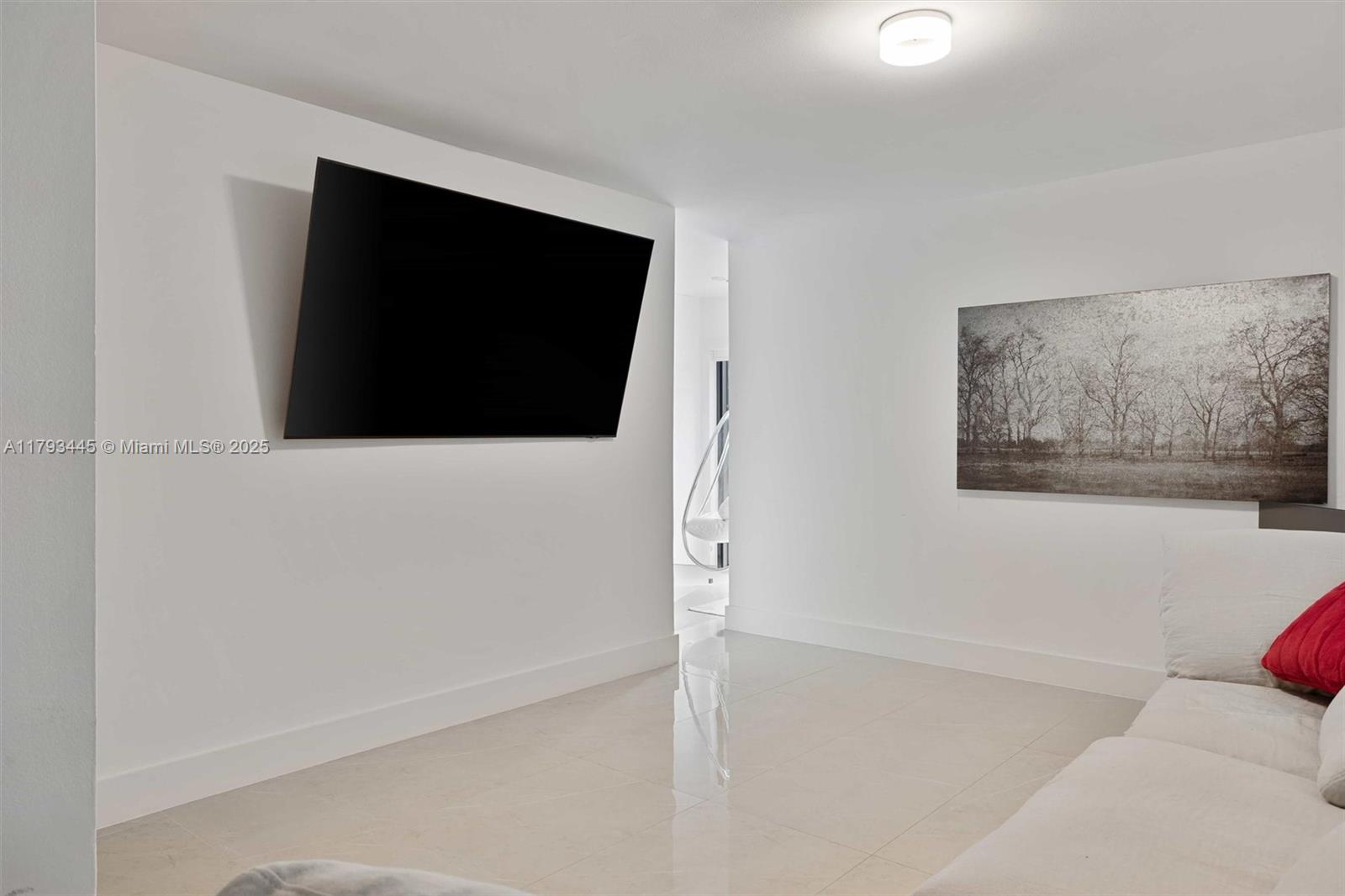CORAL GABLES RIVIERA SEC - Residential