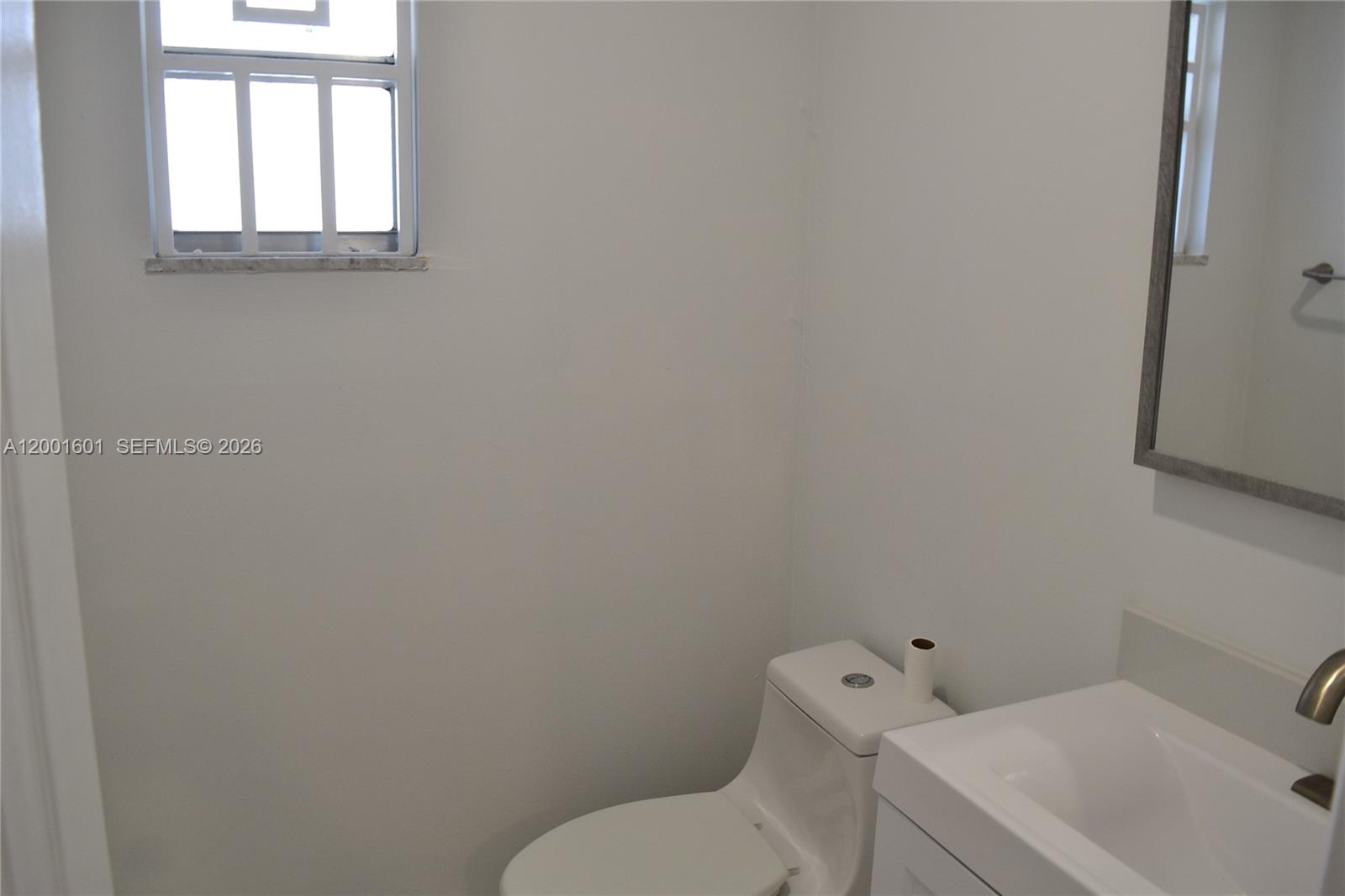 PARK EAST CONDO - Residential Lease