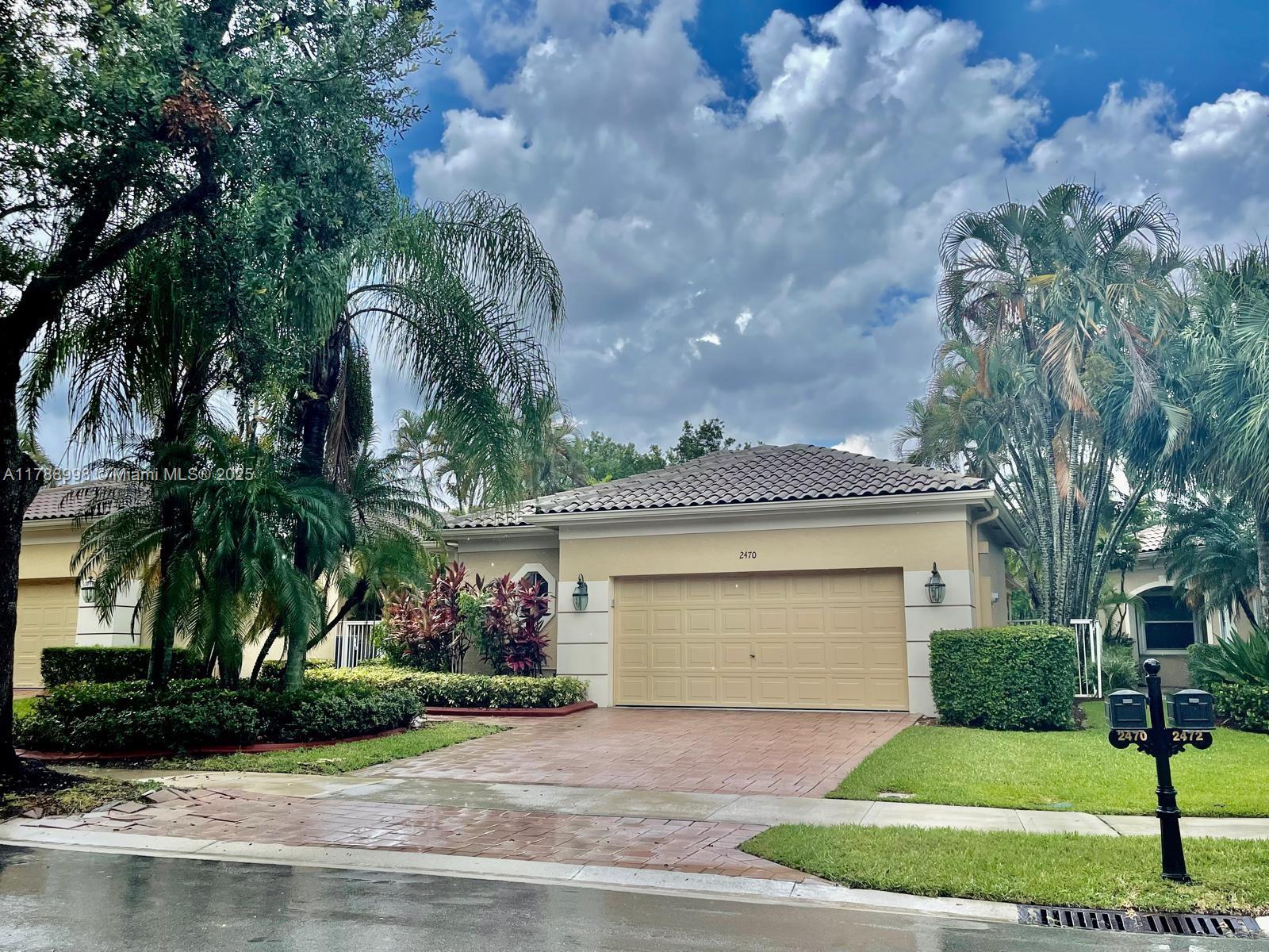 Rental Property at 2470 Bay Isle Ct, Weston, Broward County, Florida - Bedrooms: 3 
Bathrooms: 3  - $5,800 MO.