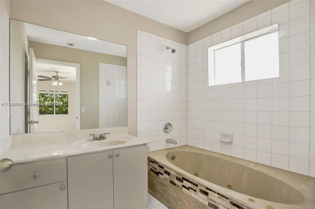 POD 14 AT MONARCH LAKES - Residential