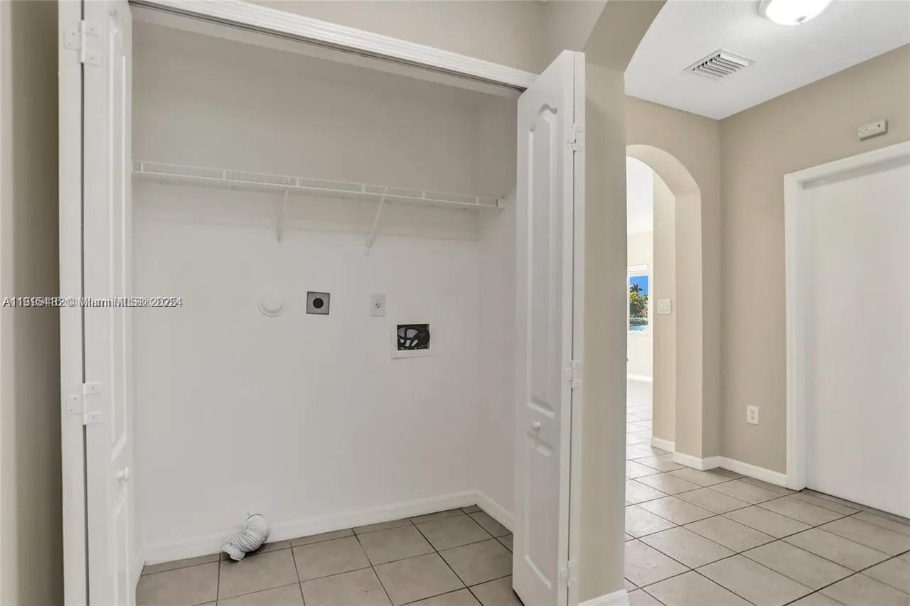 POD 14 AT MONARCH LAKES - Residential