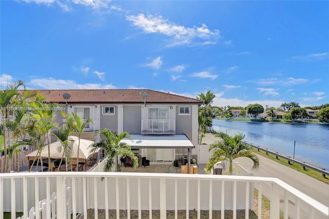 POD 14 AT MONARCH LAKES - Residential