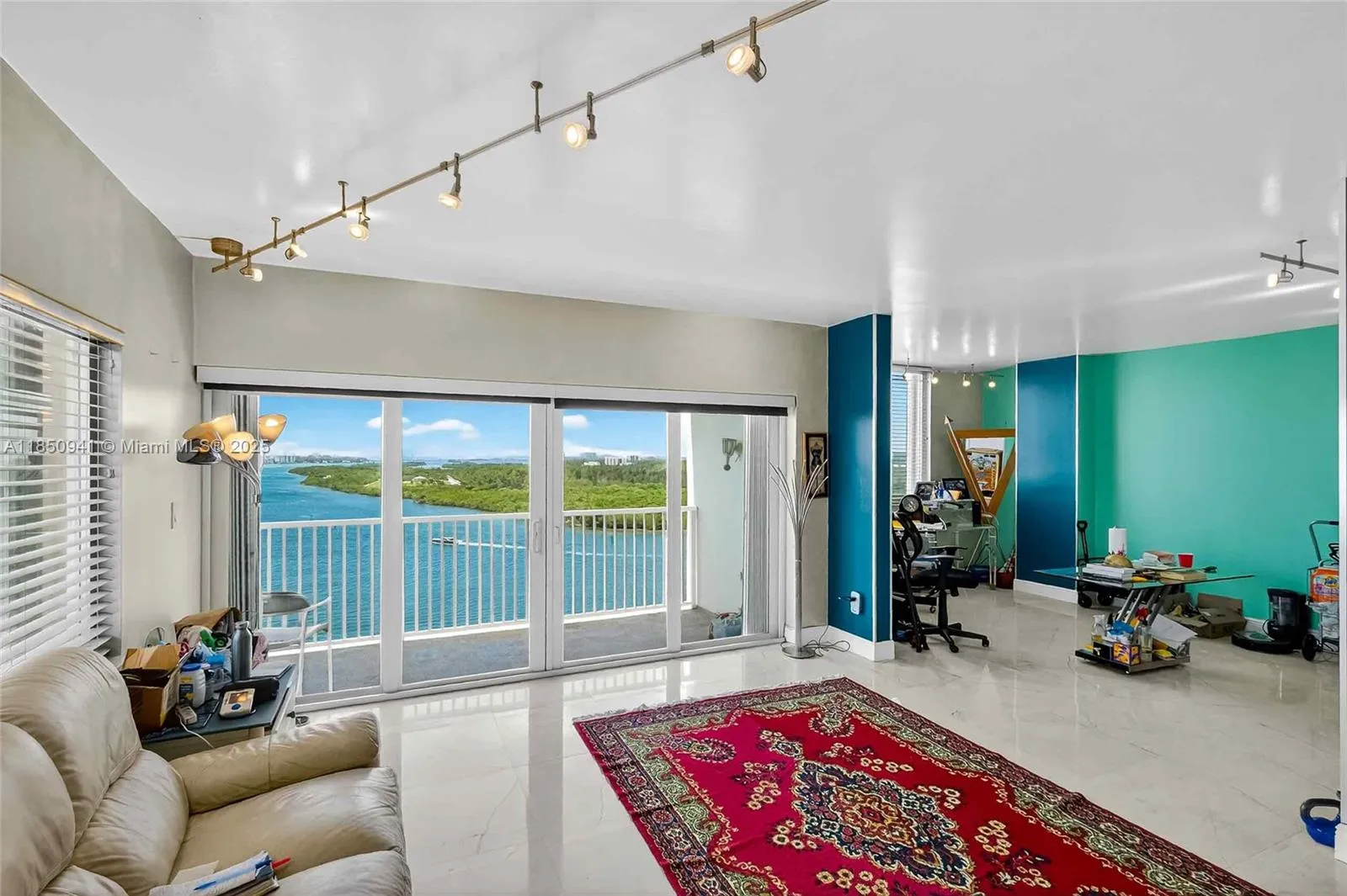 Sunny Isles Beach, Florida 33160, United States, 3 Bedrooms Bedrooms, ,3 BathroomsBathrooms,Residential,Active,183094