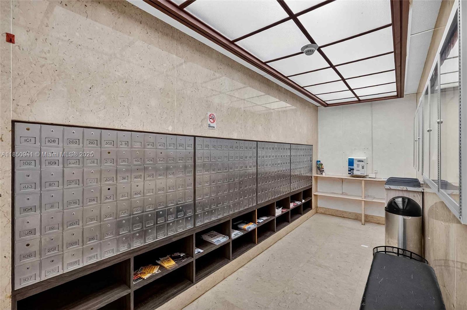 ARLEN HOUSE CONDO - Residential