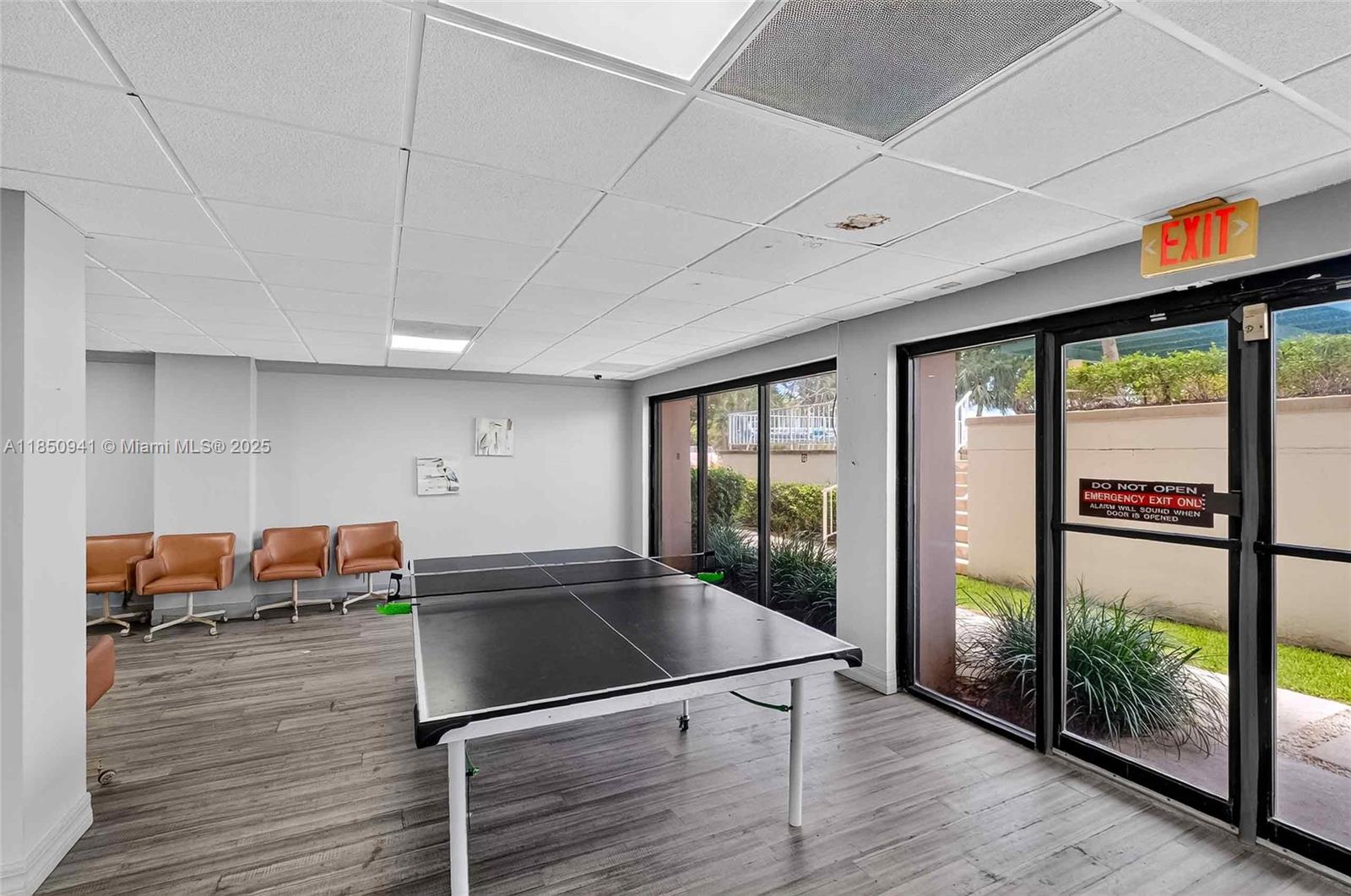 ARLEN HOUSE CONDO - Residential