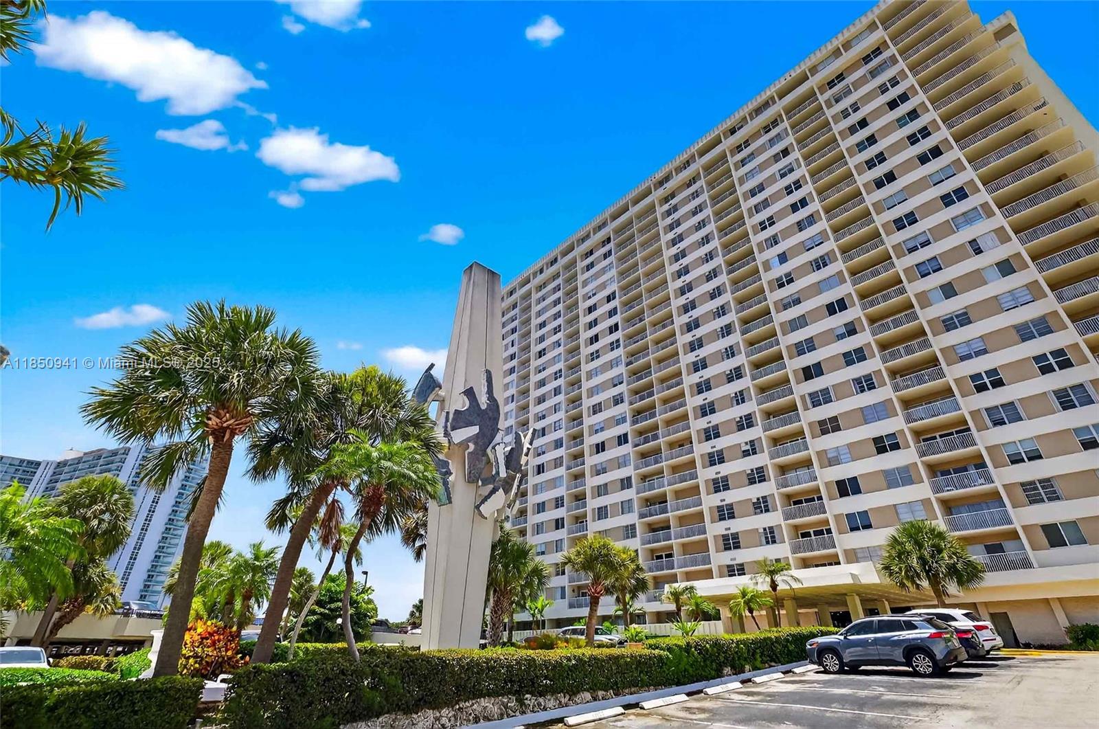 ARLEN HOUSE CONDO - Residential