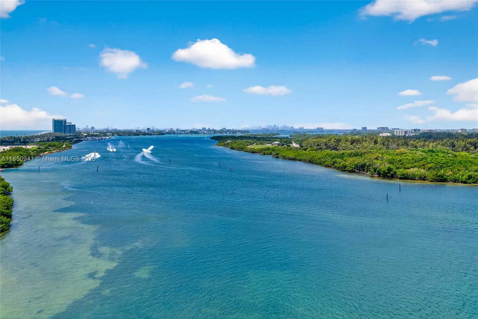 300 Bayview Dr 1616