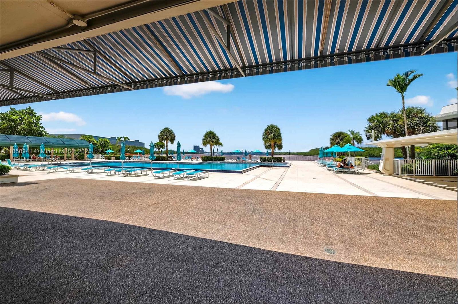 ARLEN HOUSE CONDO - Residential