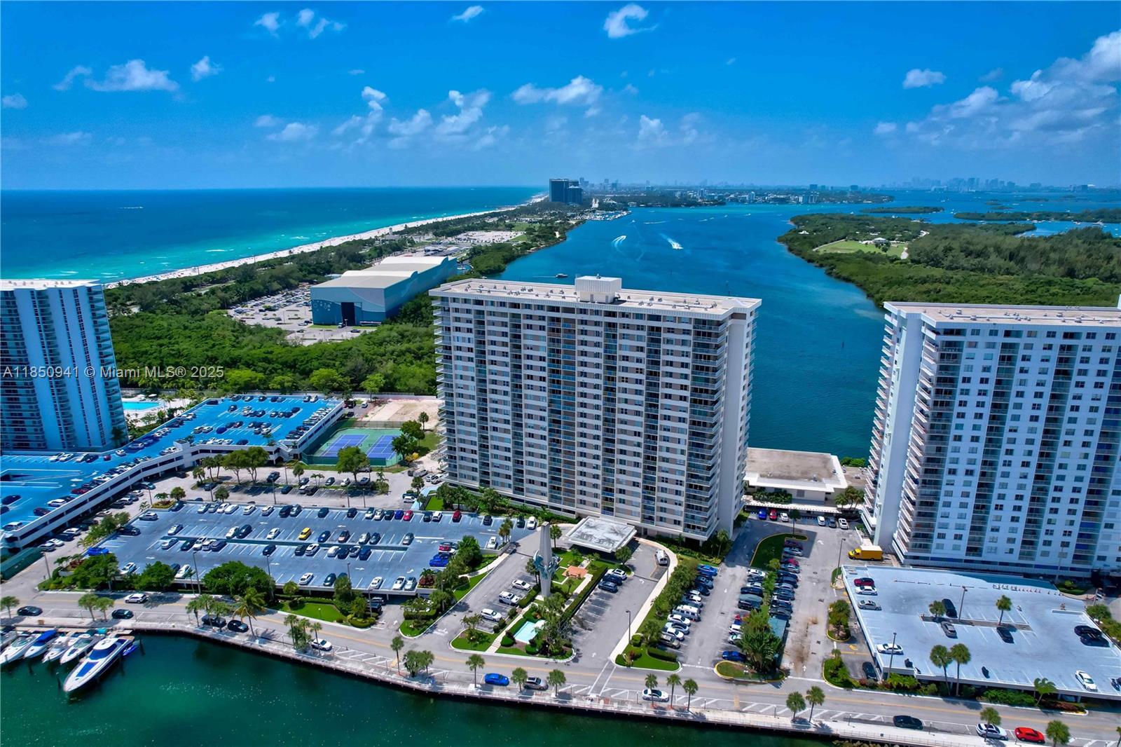 ARLEN HOUSE CONDO - Residential