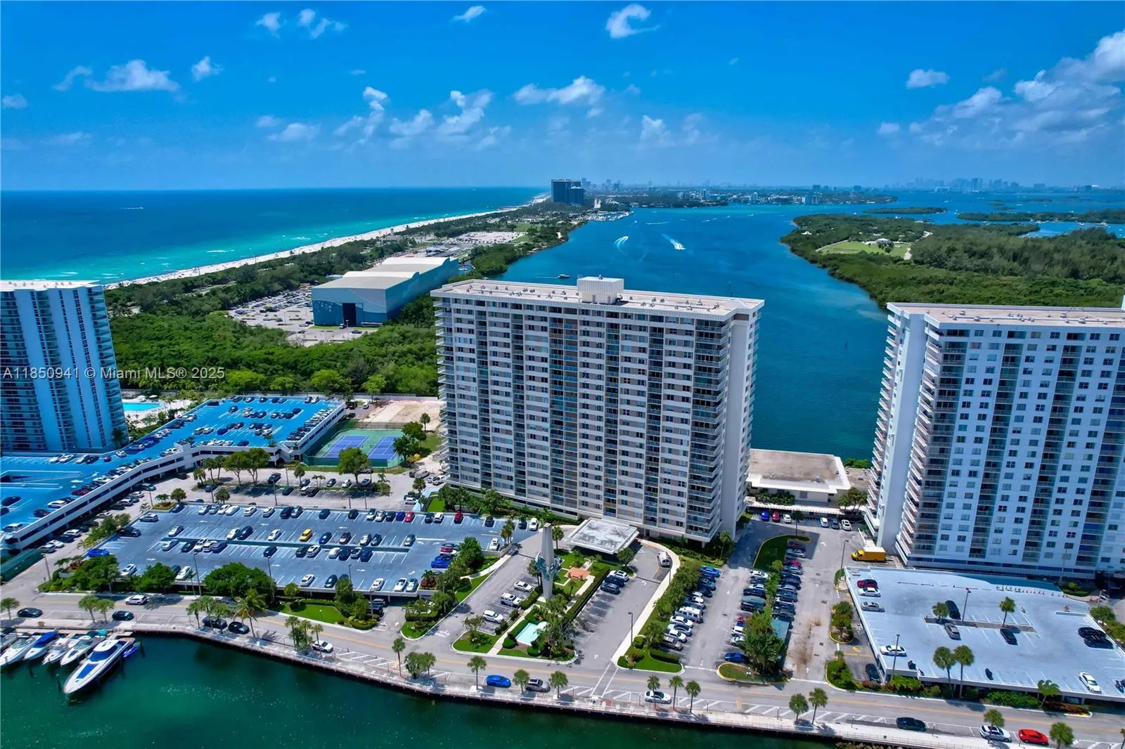 Sunny Isles Beach, Florida 33160, United States, 3 Bedrooms Bedrooms, ,3 BathroomsBathrooms,Residential,Active,183094