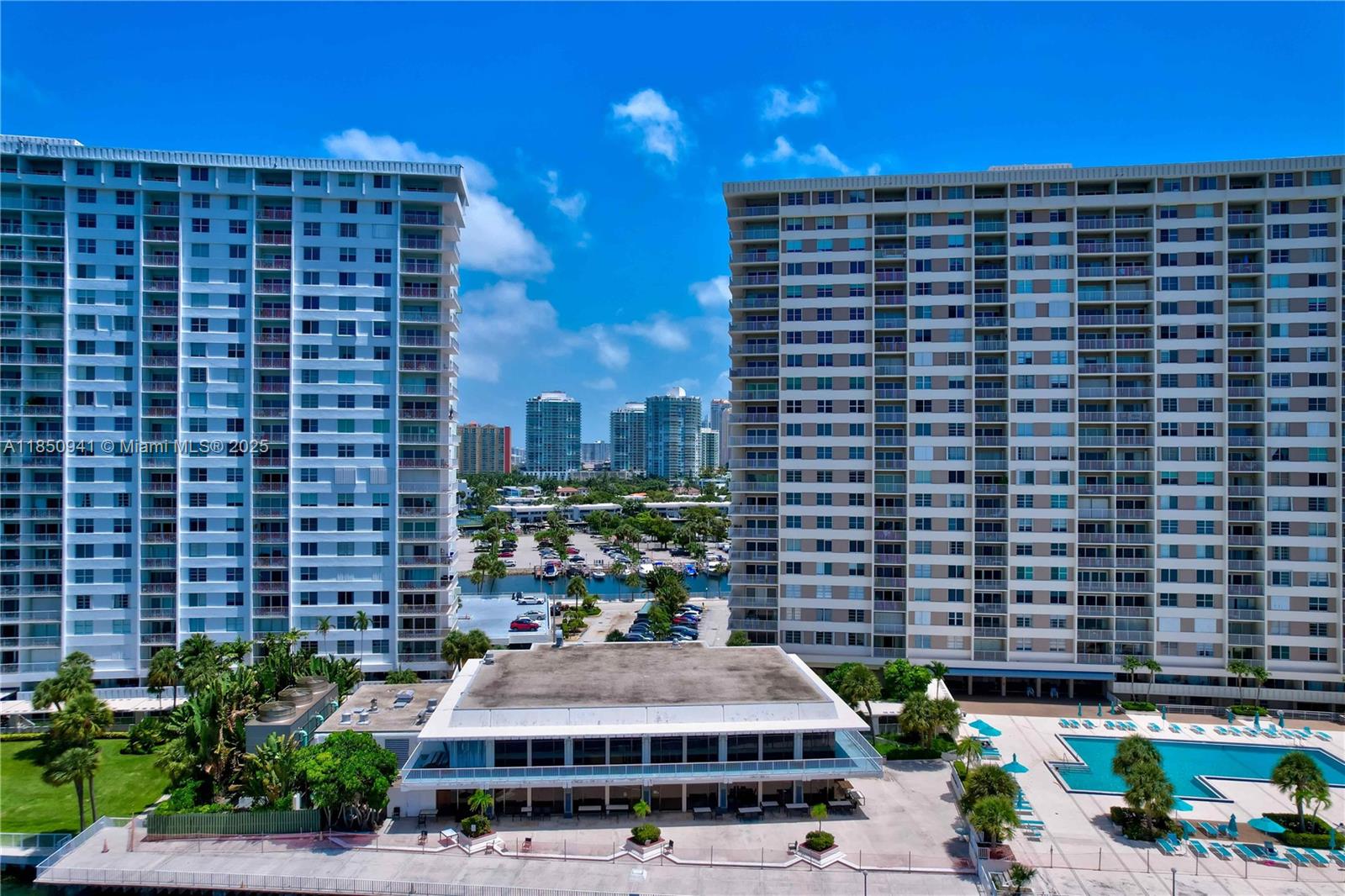 ARLEN HOUSE CONDO - Residential