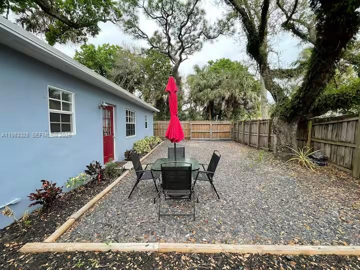 WAVERLY PLACE - Residential