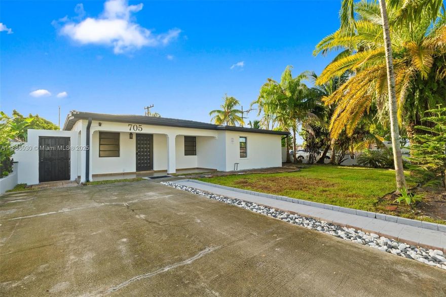 Welcome to this spectacular, newly renovated property located in a coveted area of ??Hialeah. This 3-bedroom, 2-bathroom gem offers luxurious finishes in every corner: a modern kitchen with quartz countertops, high-end cabinetry, elegant flooring, and fully updated bathrooms.

Enjoy a spacious 1,900 square feet of indoor space, perfect for family comfort, and a private pool ideal for gatherings or relaxing at home. Its corner lot location provides greater privacy and appreciation potential.