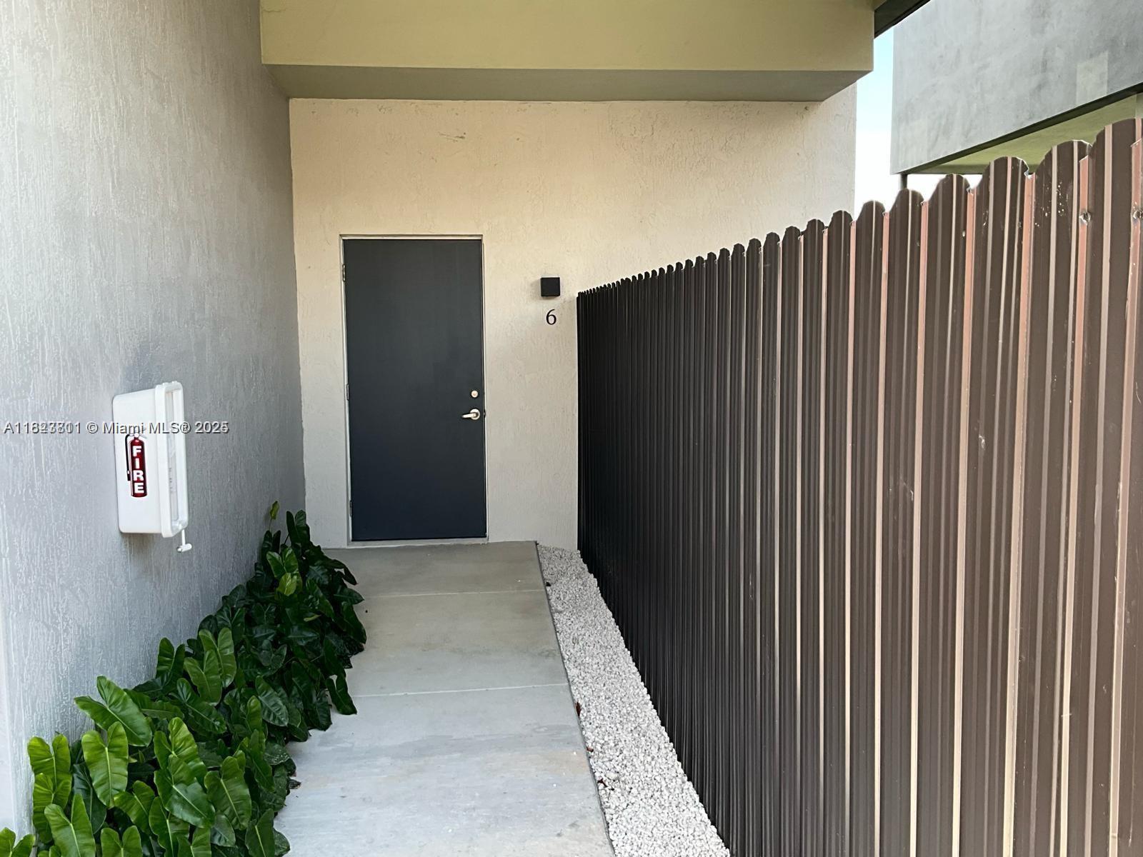 135 SW 114th Ave 6