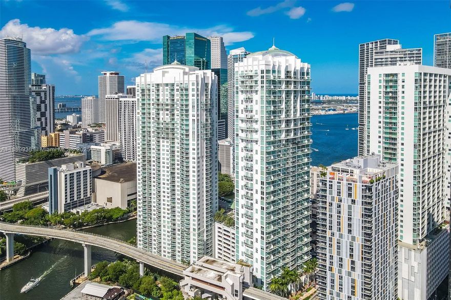 Stunning fully-furnished 2-story loft in the heart of Brickell! This modern 1 bed, 1.5 bath unit boasts an open layout with high ceilings, a spacious primary suite, and sleek finishes throughout. Enjoy the convenience of being steps from the Metromover, Brickell City Centre, top restaurants, Mary Brickell Village, and all that vibrant Brickell living offers. The building features premier amenities including two pools, a gym, spa, conference room, 24-hour security, valet parking, and concierge services. Don't miss this chance for stylish urban living