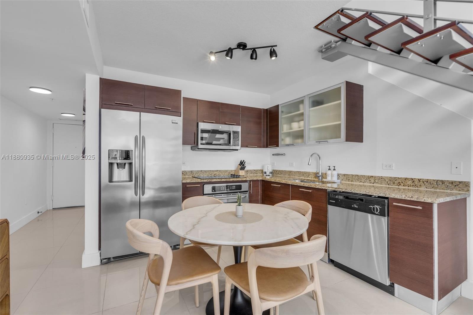 BRICKELL ON THE RIVER S T - Residential Lease