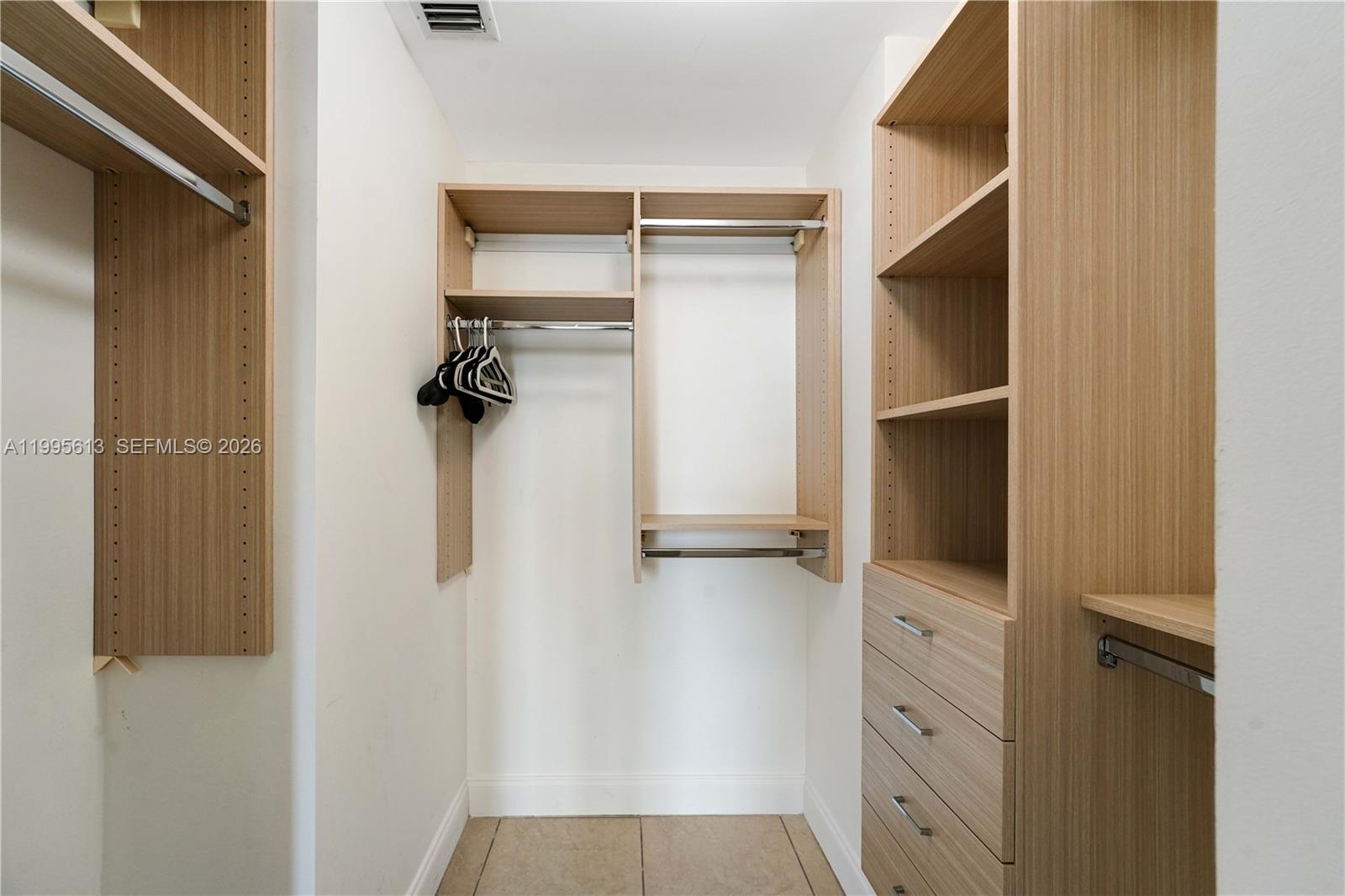 CITE CONDO - Residential