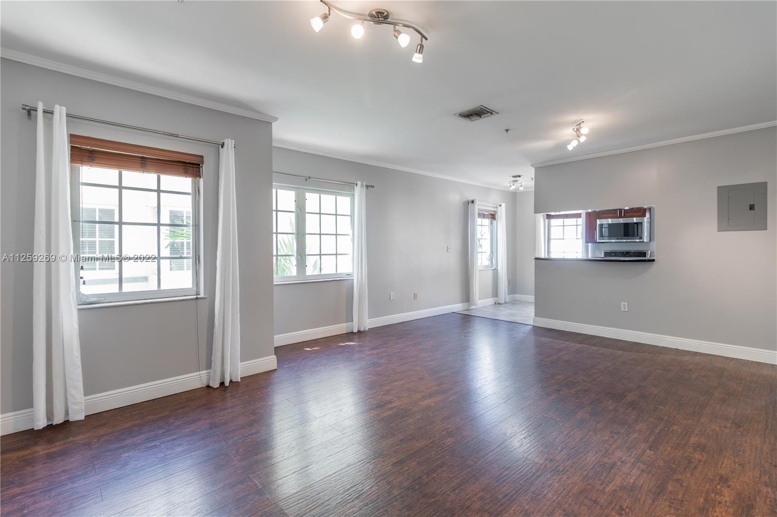 EUCLID 600 CONDO - Residential