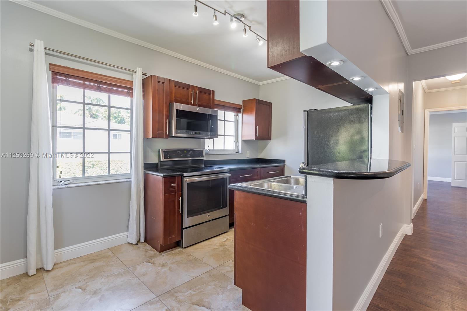 EUCLID 600 CONDO - Residential