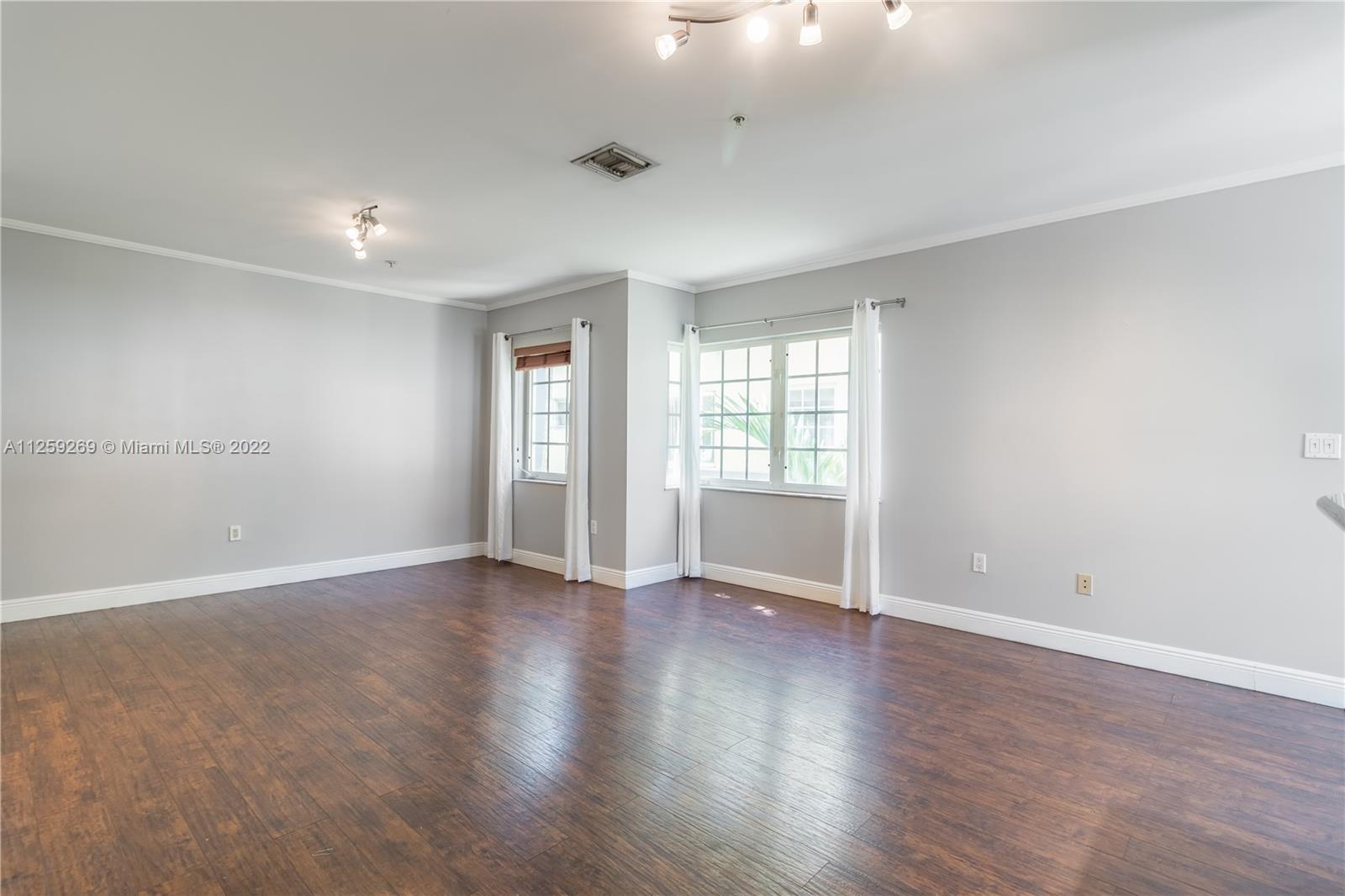 EUCLID 600 CONDO - Residential