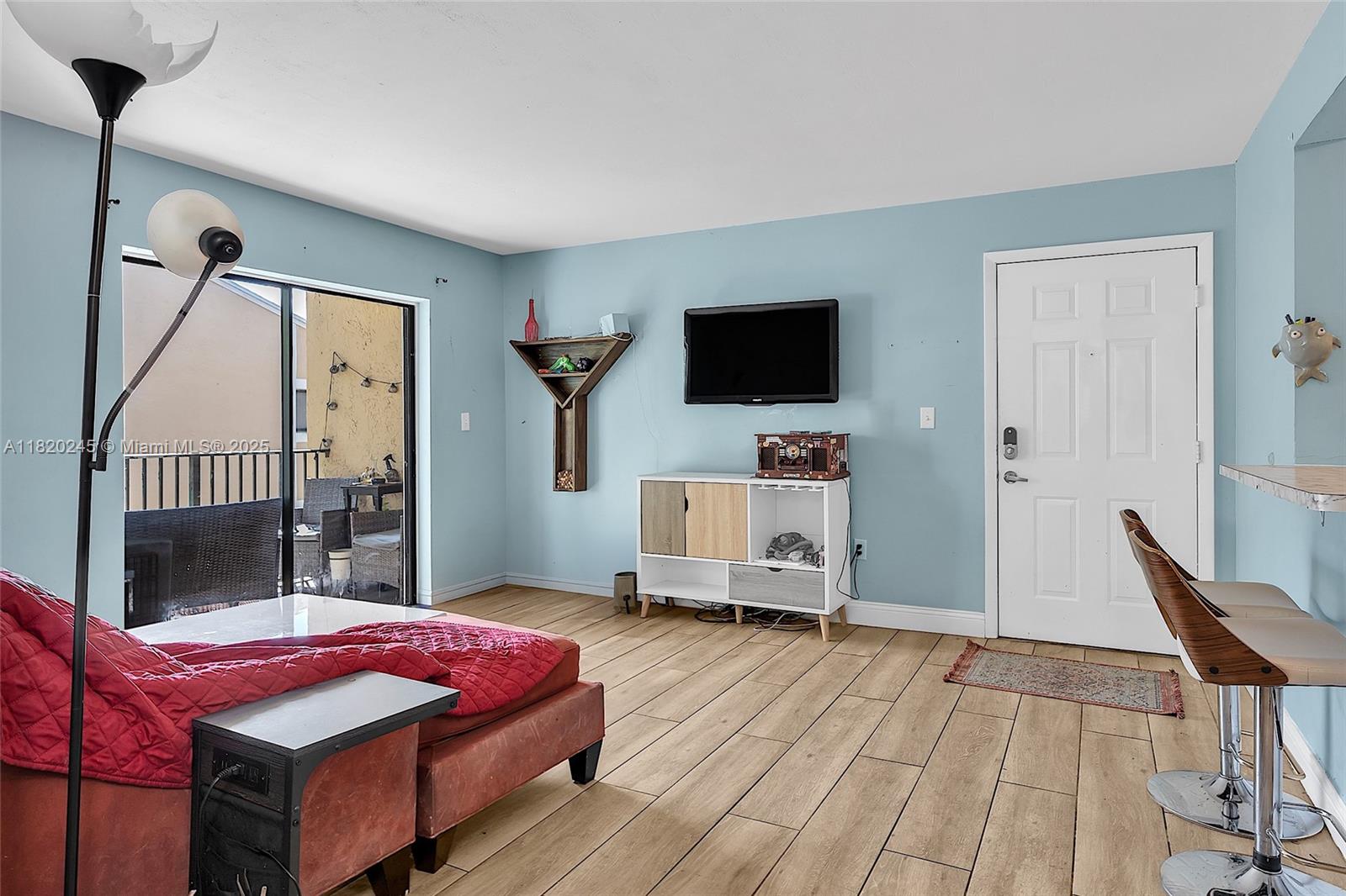 PALMS OF PEMBROKE CONDO - Residential