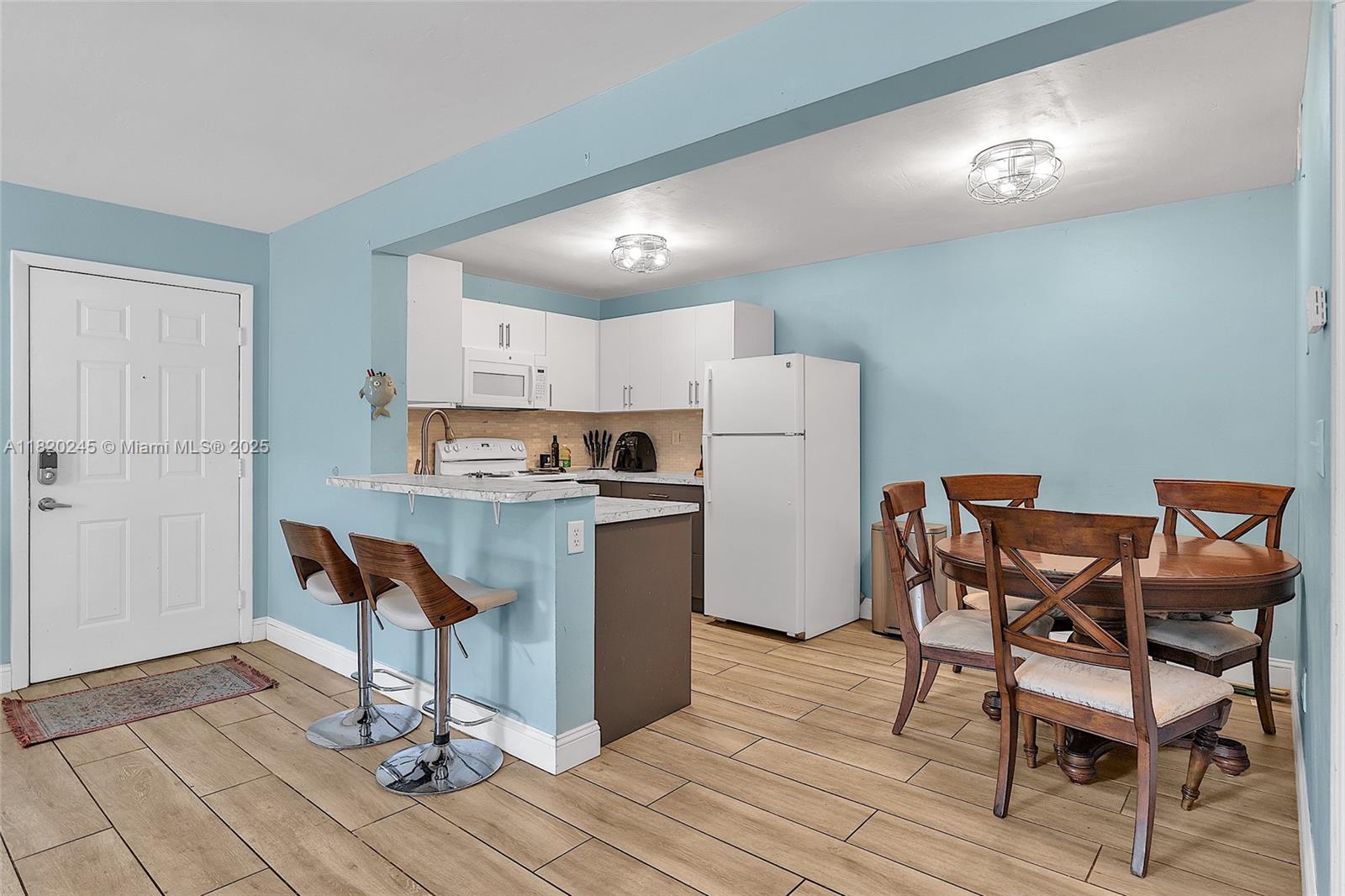 PALMS OF PEMBROKE CONDO - Residential