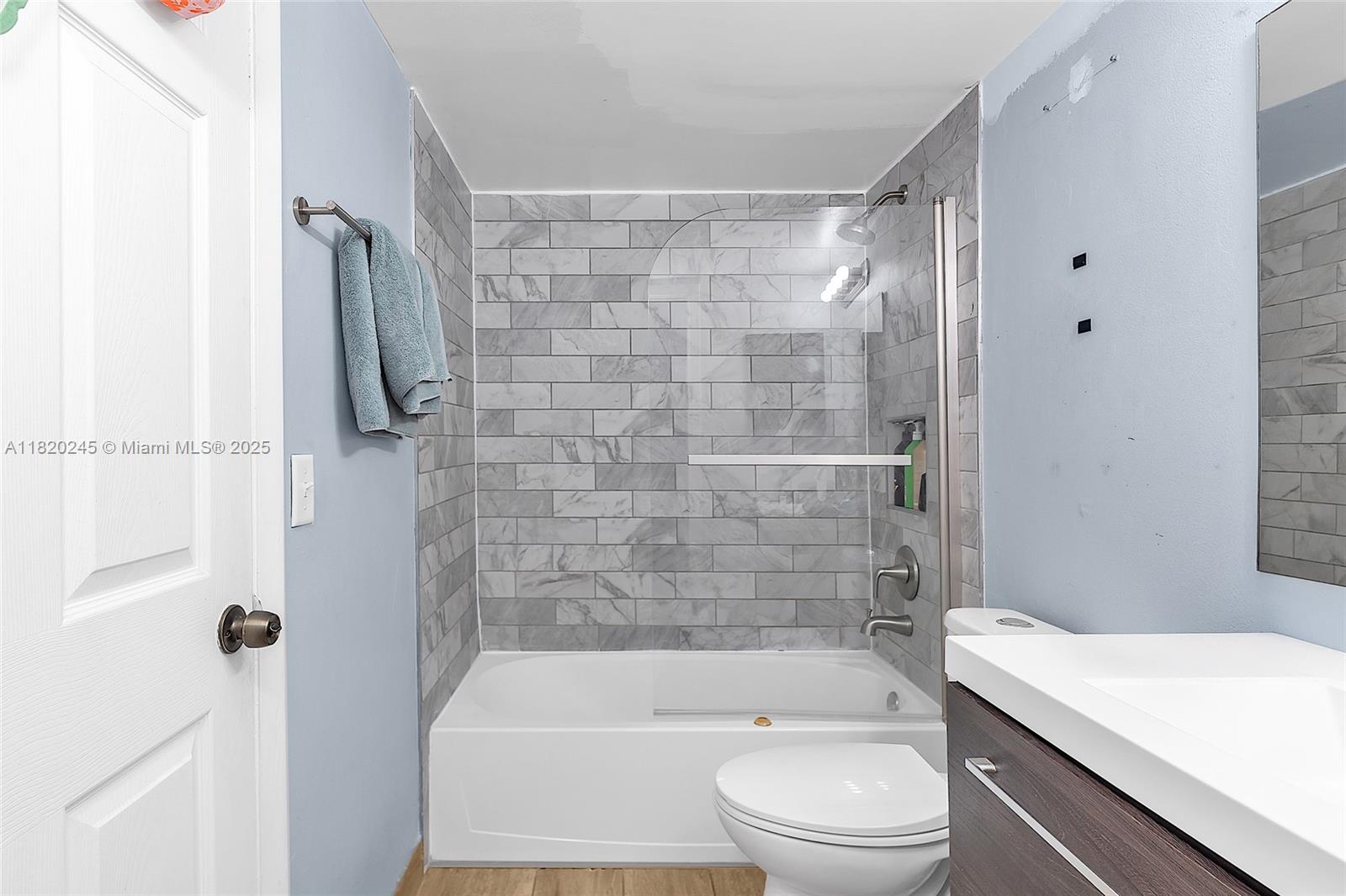 PALMS OF PEMBROKE CONDO - Residential