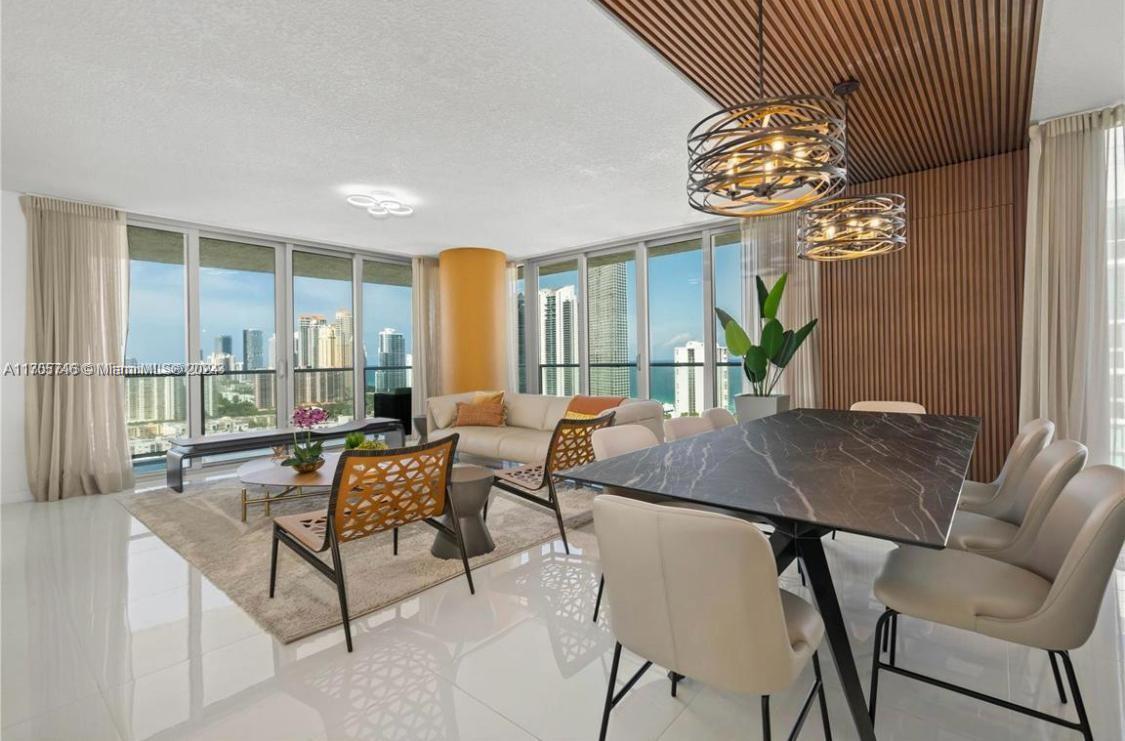 PARQUE TOWERS CONDO - Residential