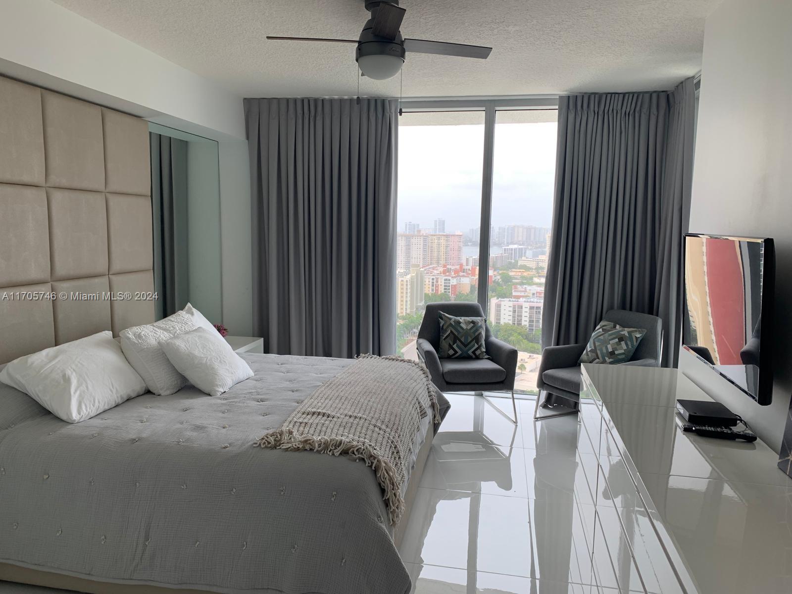 PARQUE TOWERS CONDO - Residential