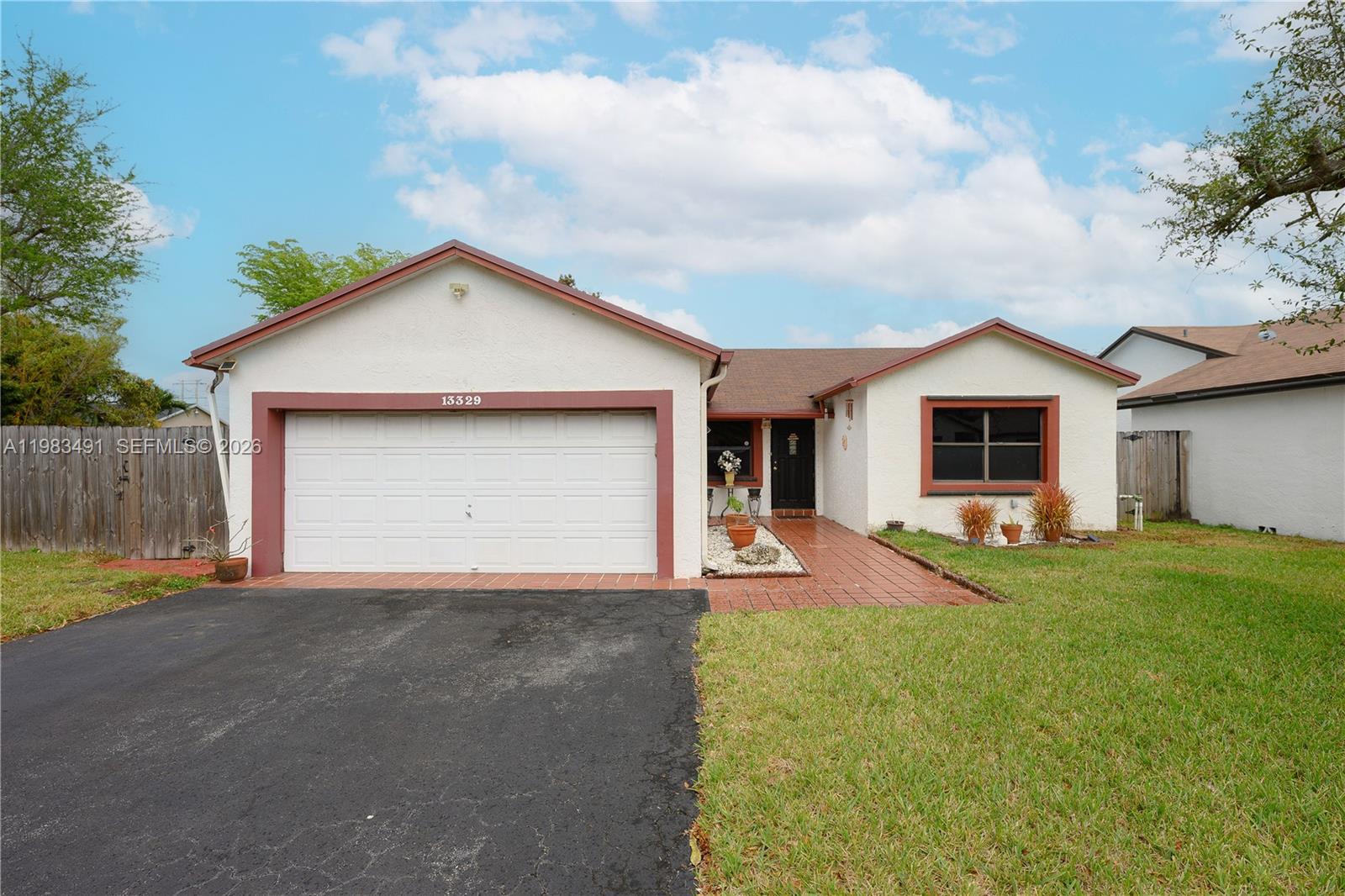 EDGEWATER PARK - Residential