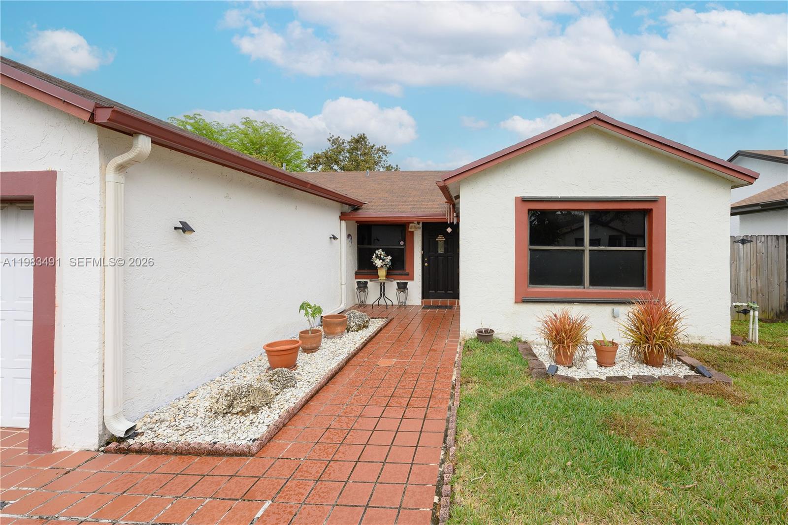 EDGEWATER PARK - Residential