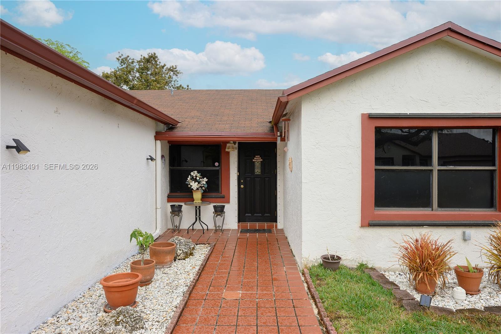 EDGEWATER PARK - Residential