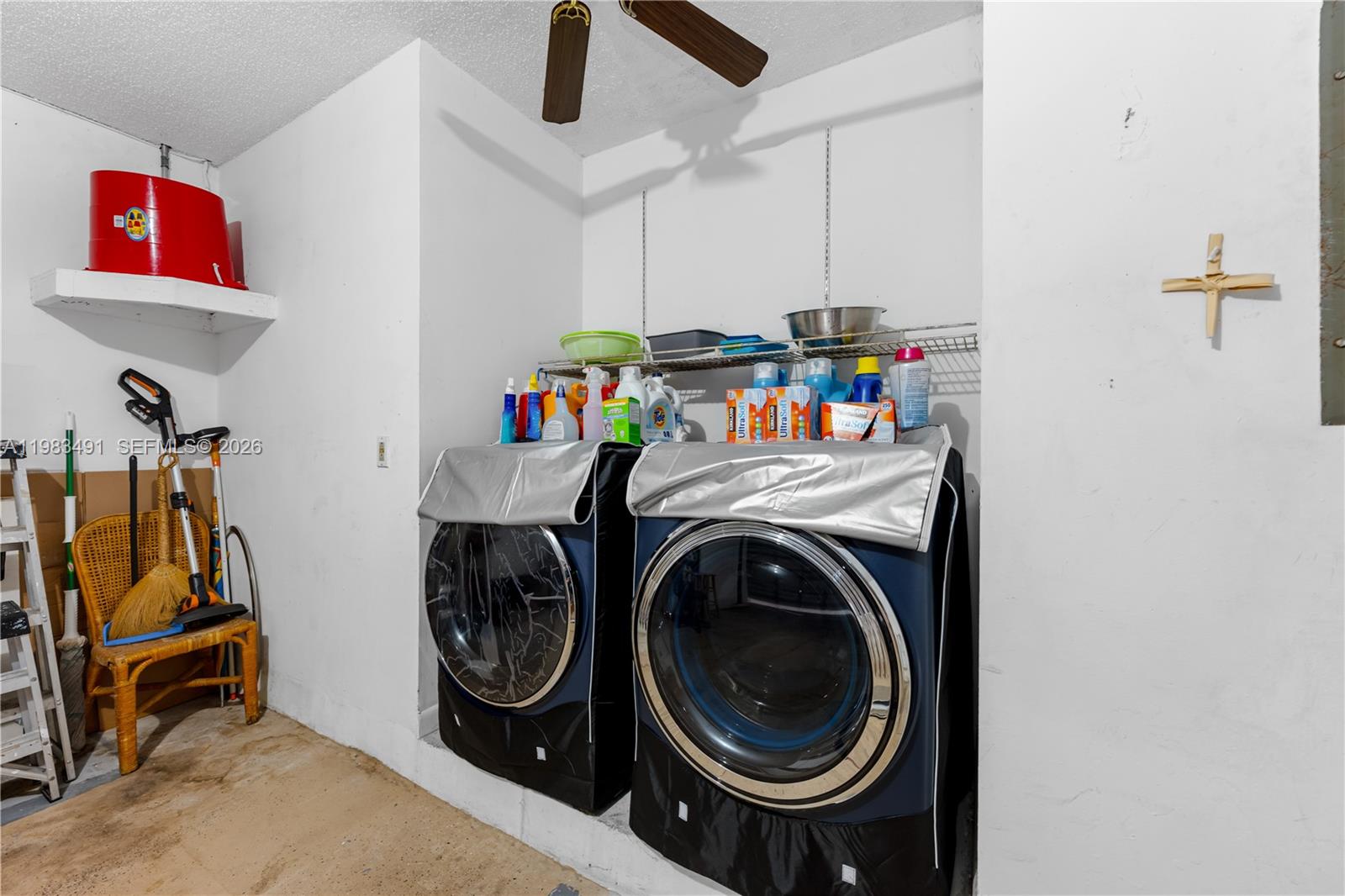 EDGEWATER PARK - Residential