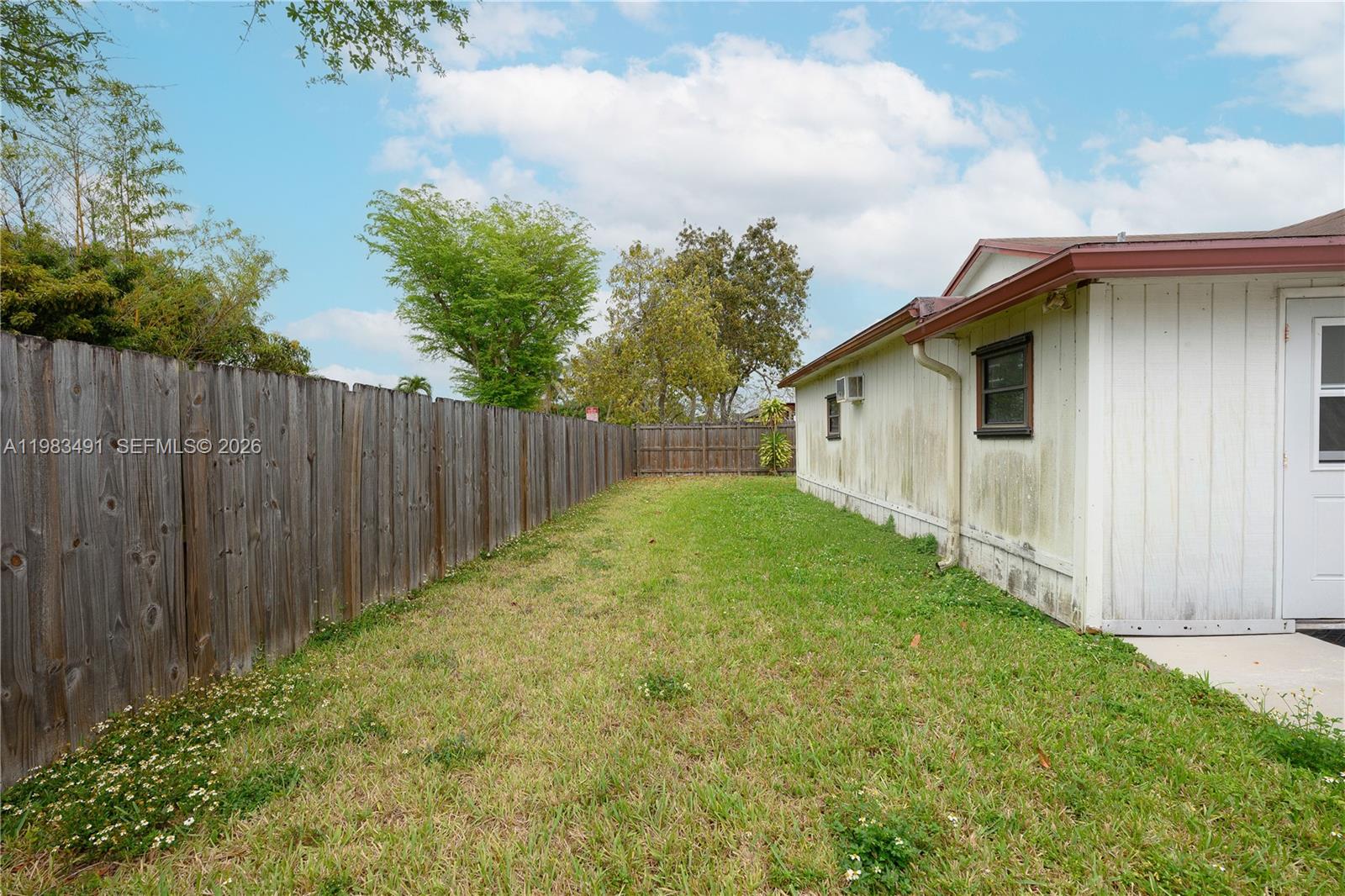 EDGEWATER PARK - Residential