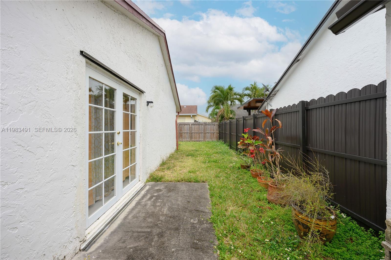 EDGEWATER PARK - Residential