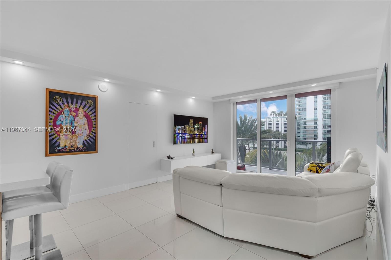 1155 Brickell Bay Dr 303