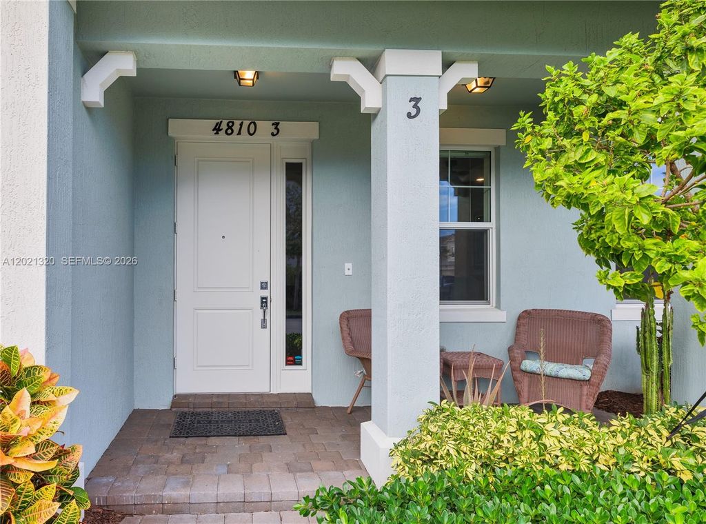 Photo of 4810 Eucalyptus Dr #3, Hollywood, FL 33021 (MLS # A12021320)