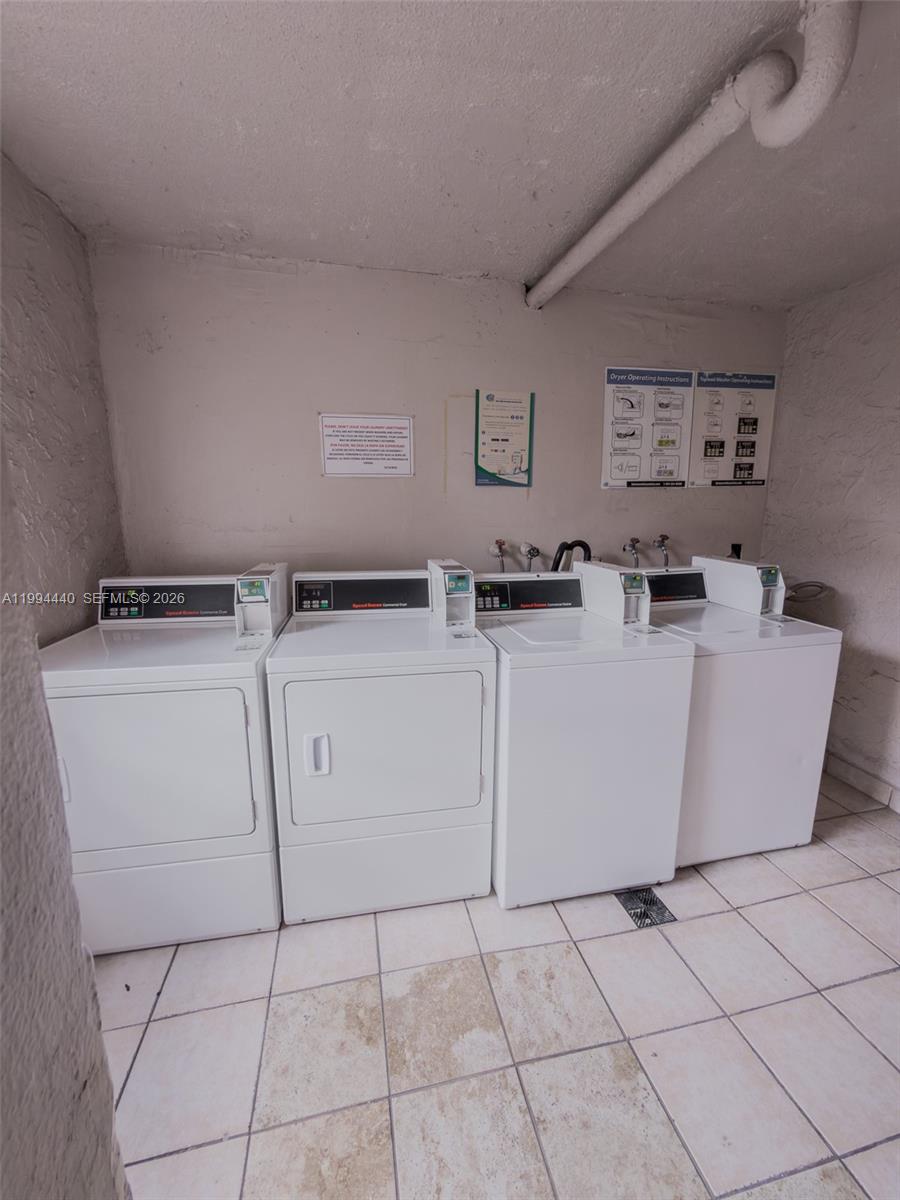 SUMMIT CHASE CONDO - Residential Lease